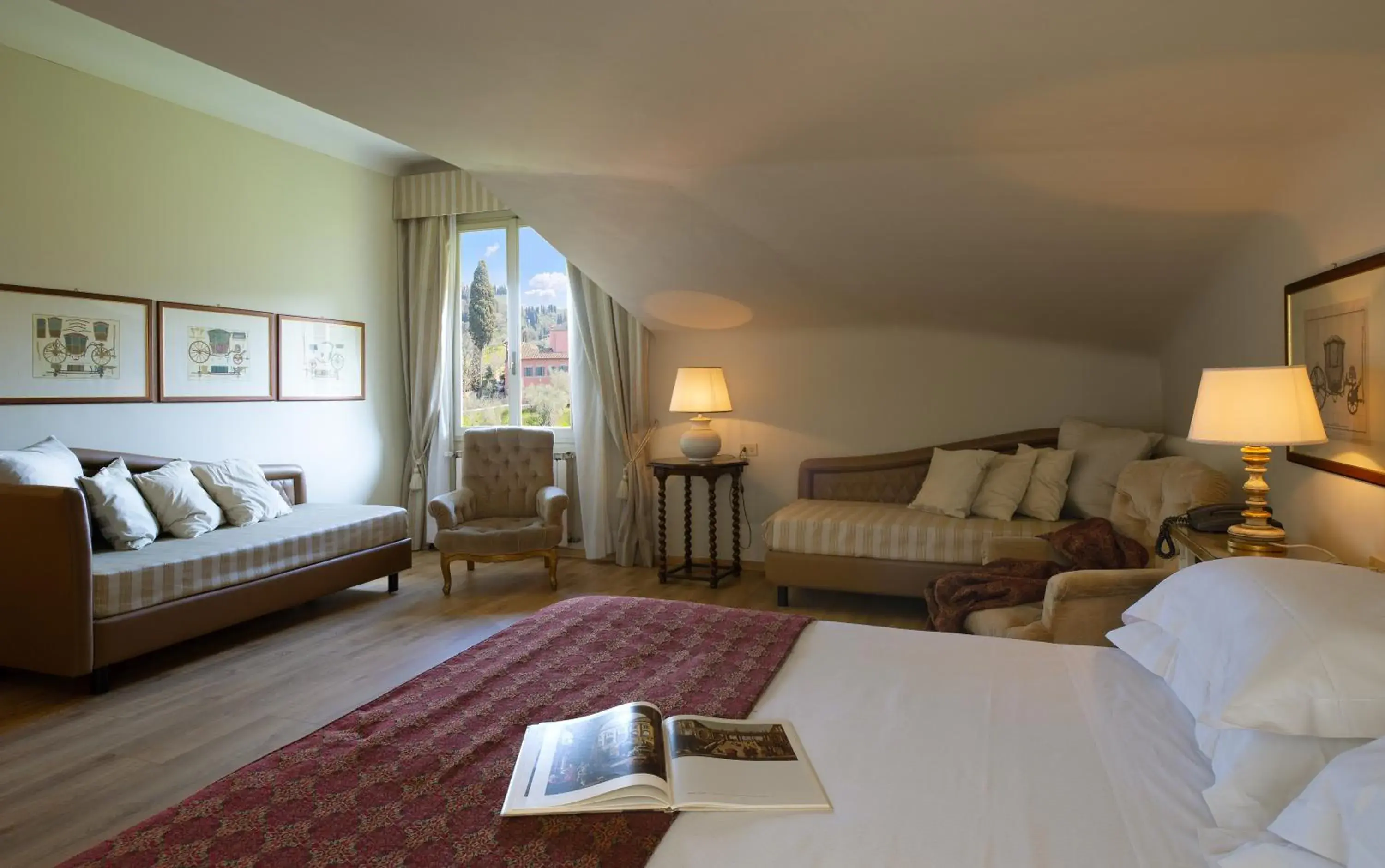 Bedroom, Bed in Park Palace Hotel Bedroom, Bed in Park Palace Hotel