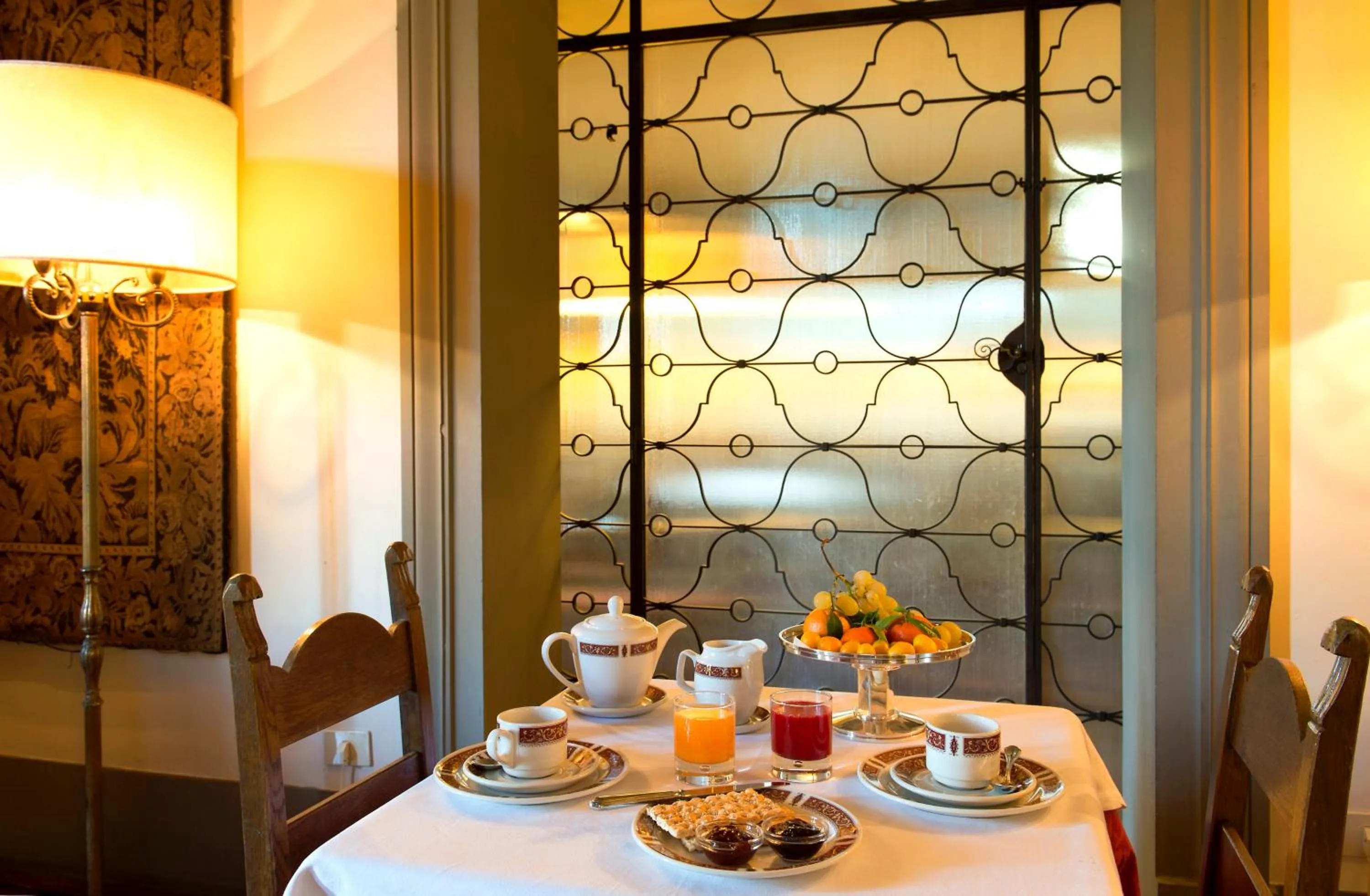 Restaurant/places to eat in Park Palace Hotel