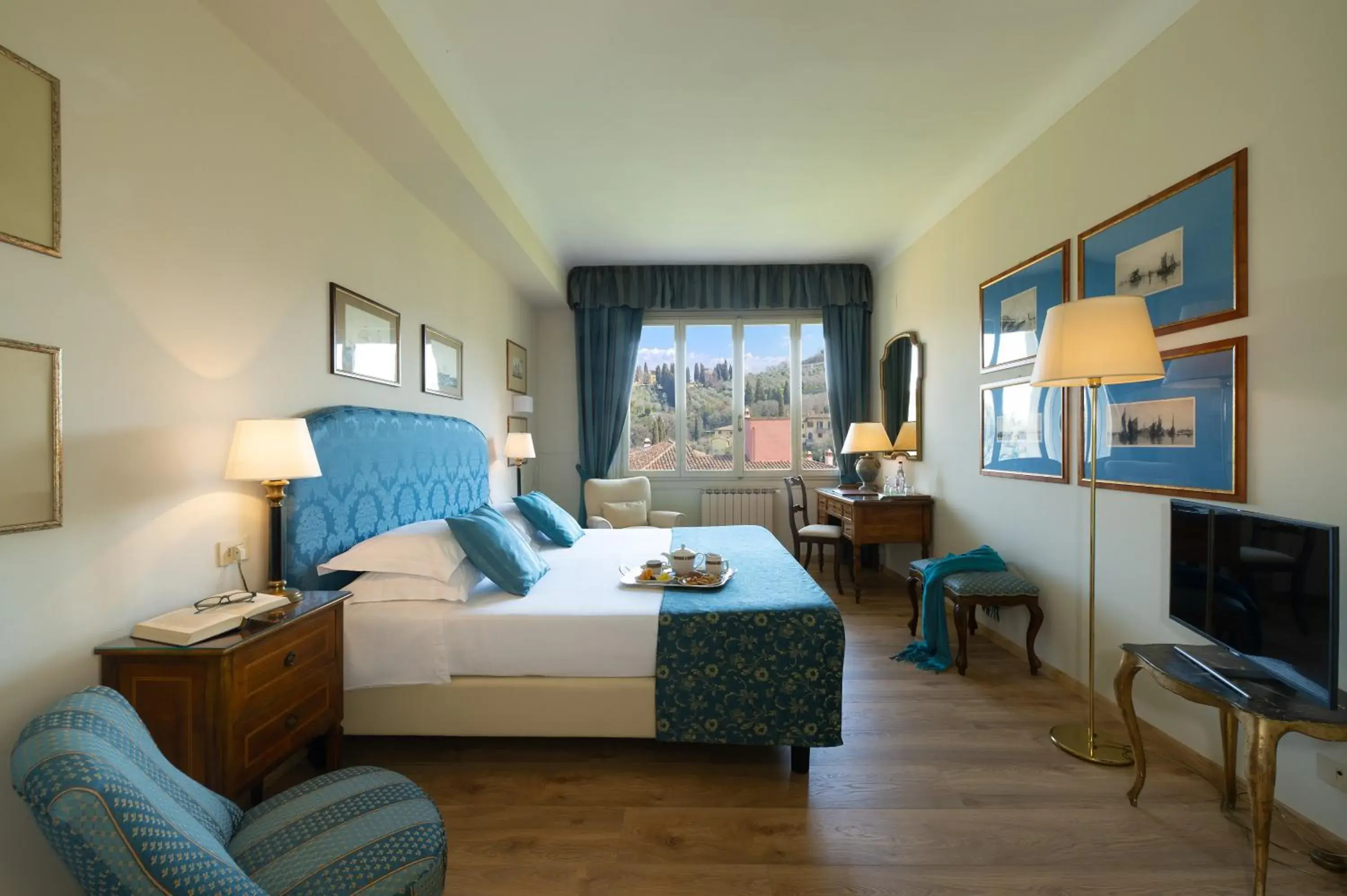 Bedroom, Bed in Park Palace Hotel Bedroom, Bed in Park Palace Hotel