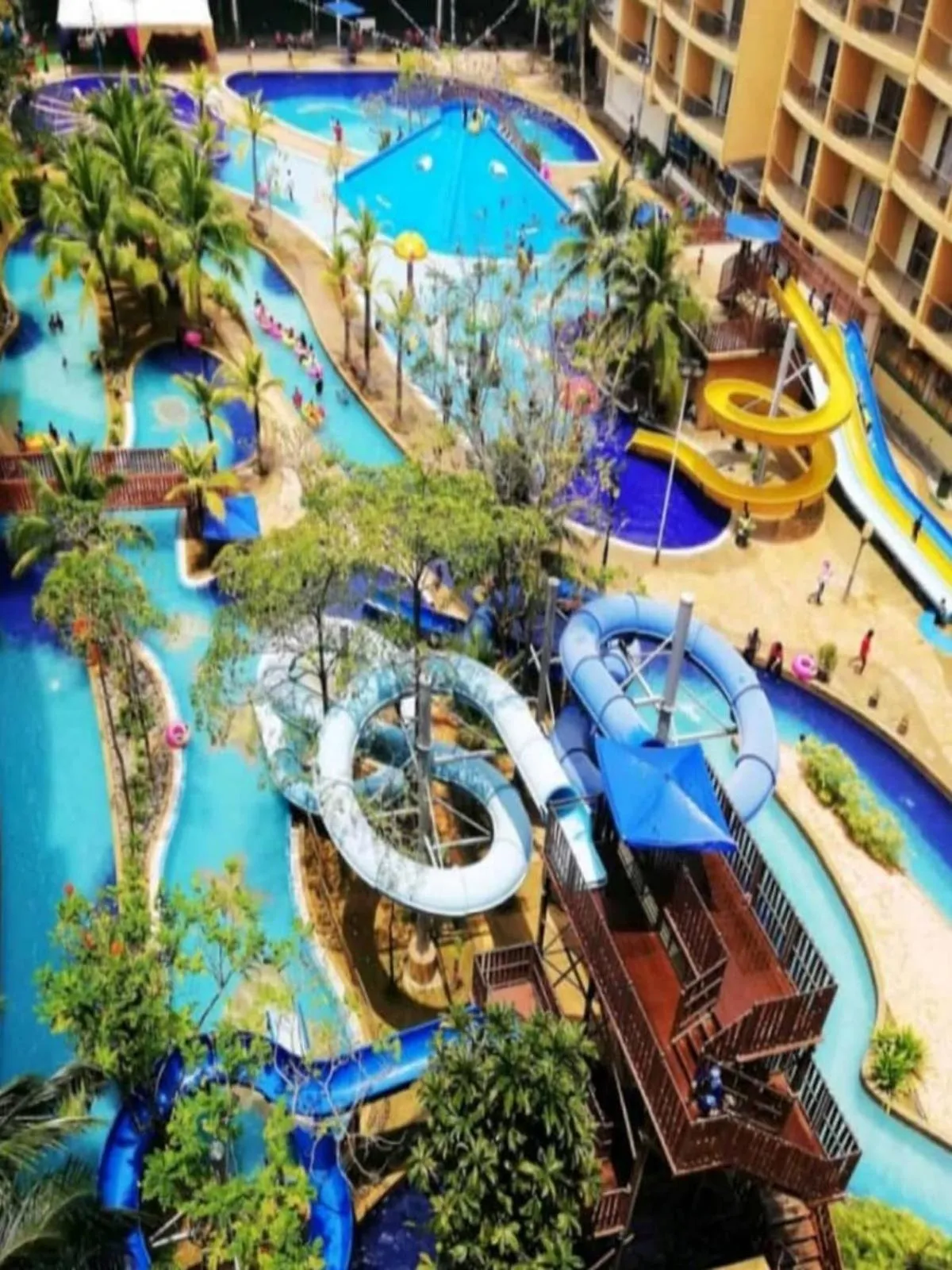 8pax Gold Coast Morib Resort - Banting Sepang KLIA Tanjung Sepat ebaa