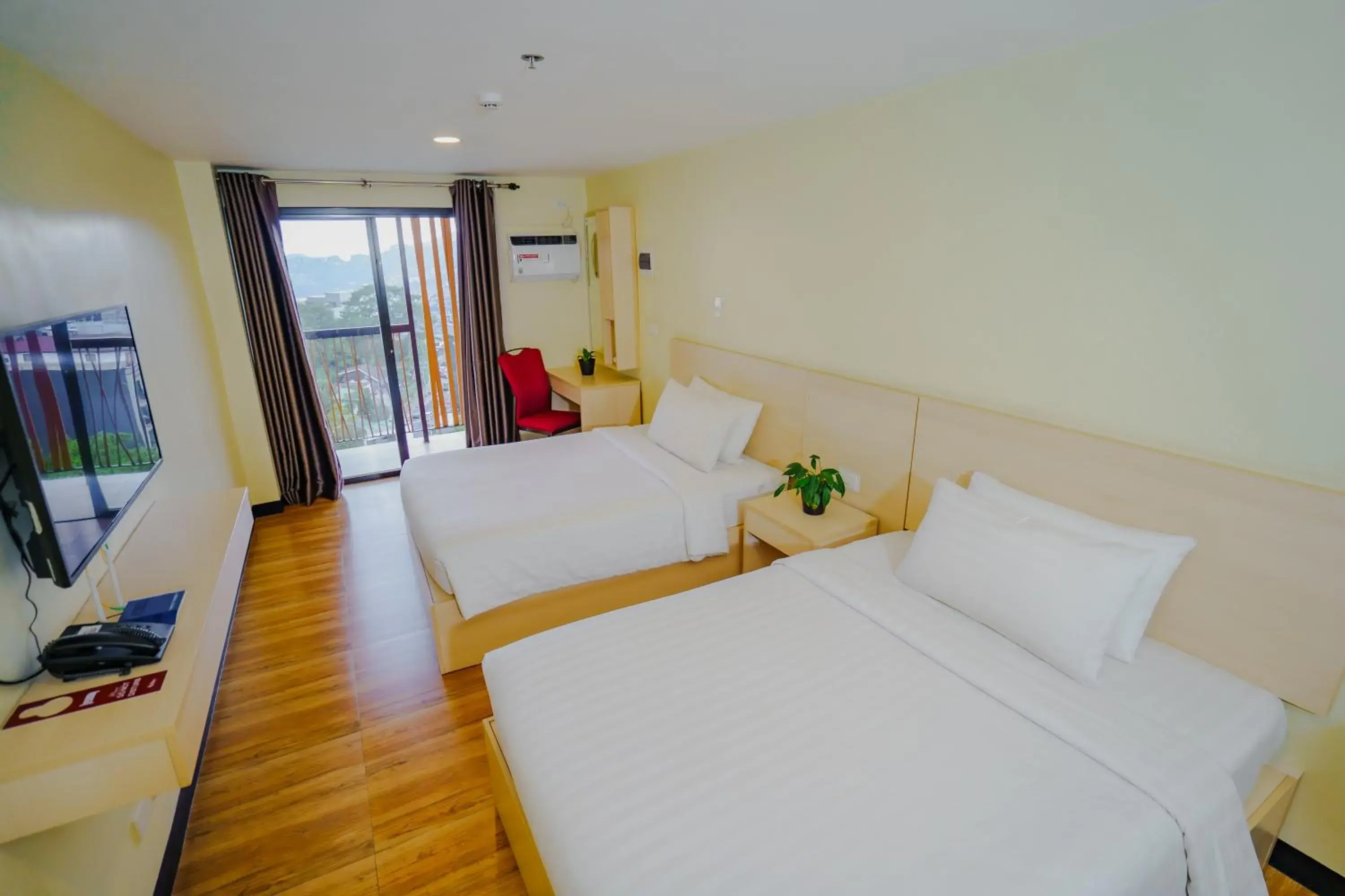 Superior Double Room in Olive Town Center and Hotel Superior Double Room in Olive Town Center and Hotel