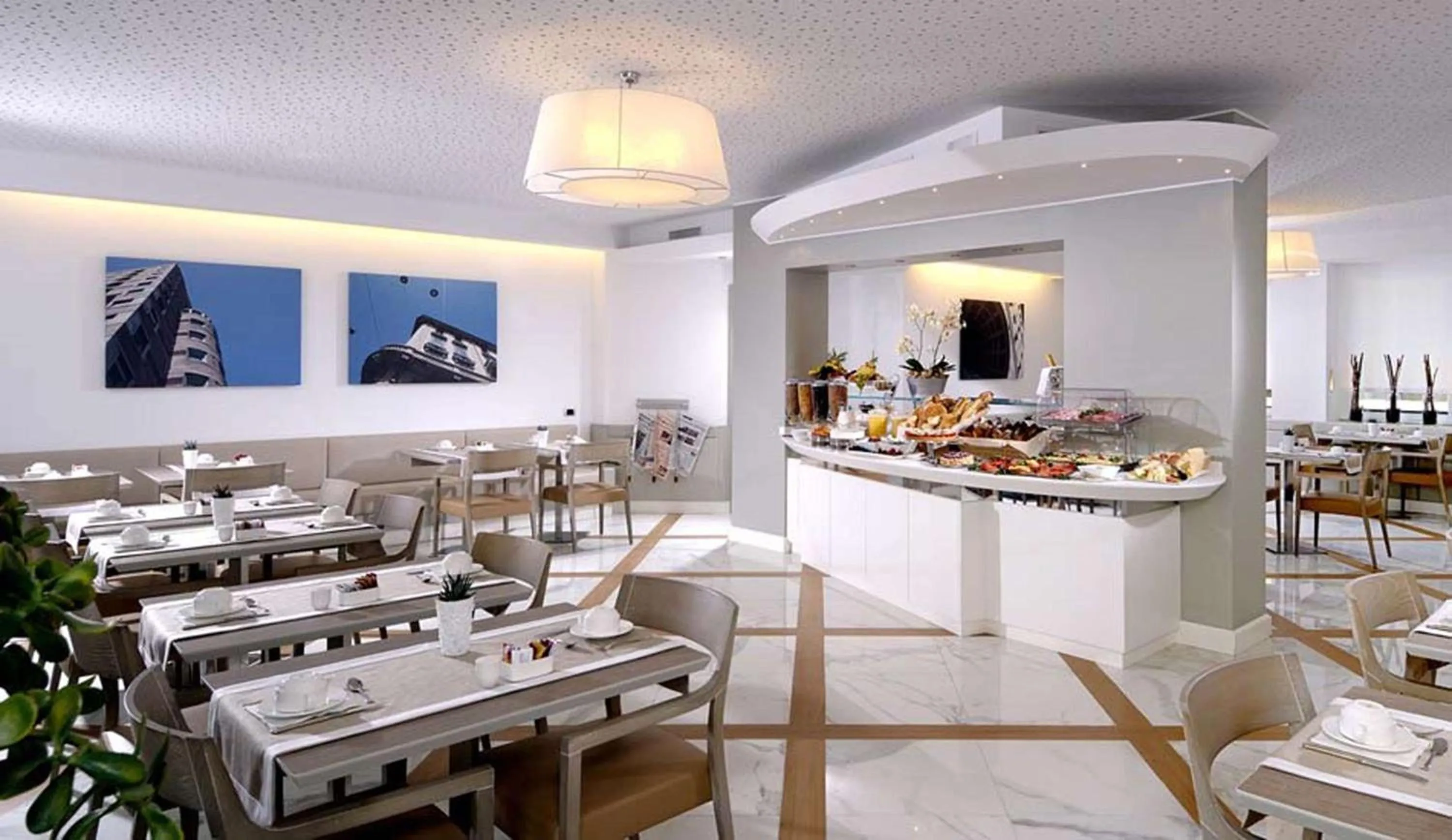 Restaurant/places to eat in Best Western Hotel City