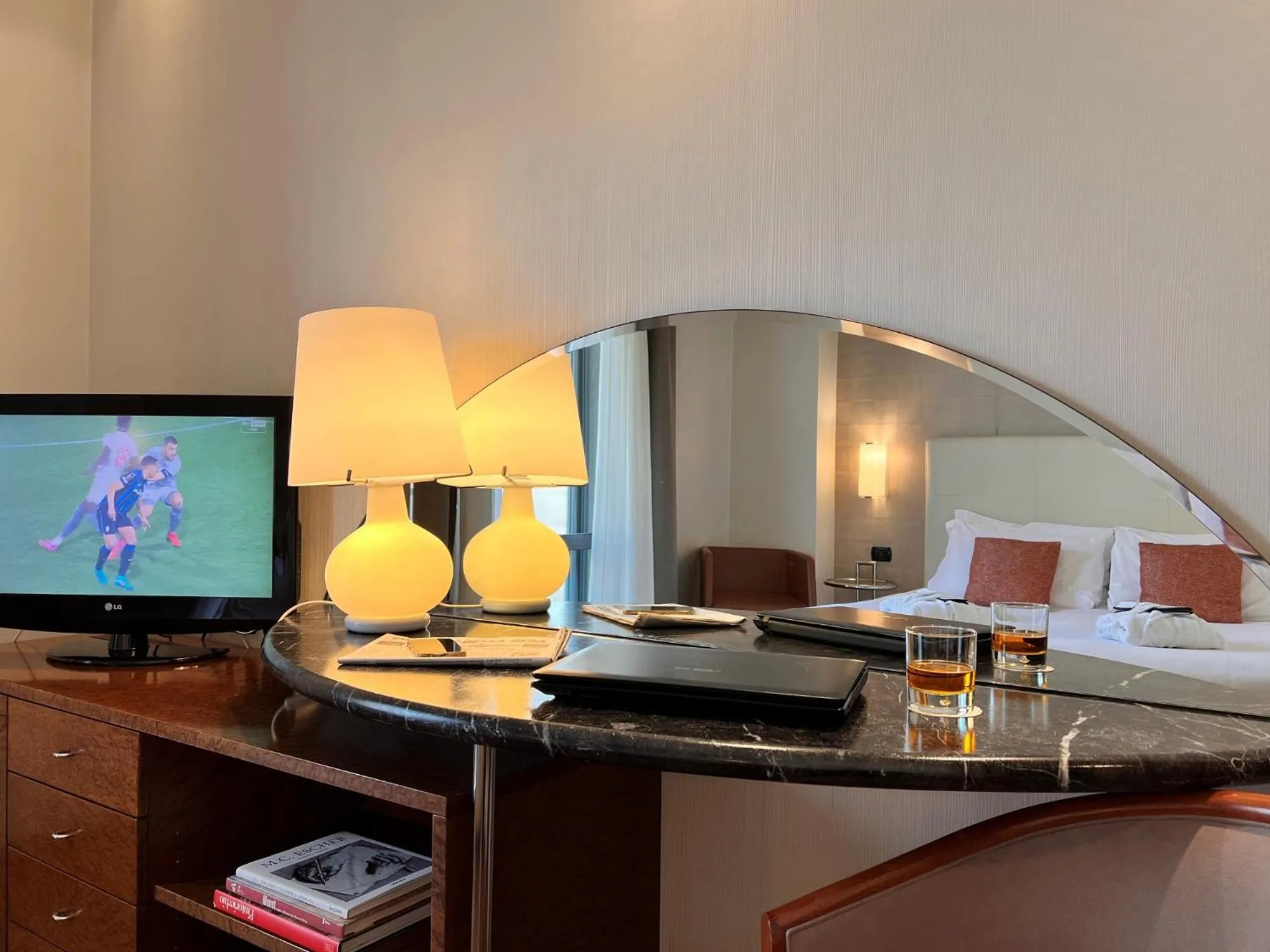 TV and multimedia, Bed in Best Western Hotel City