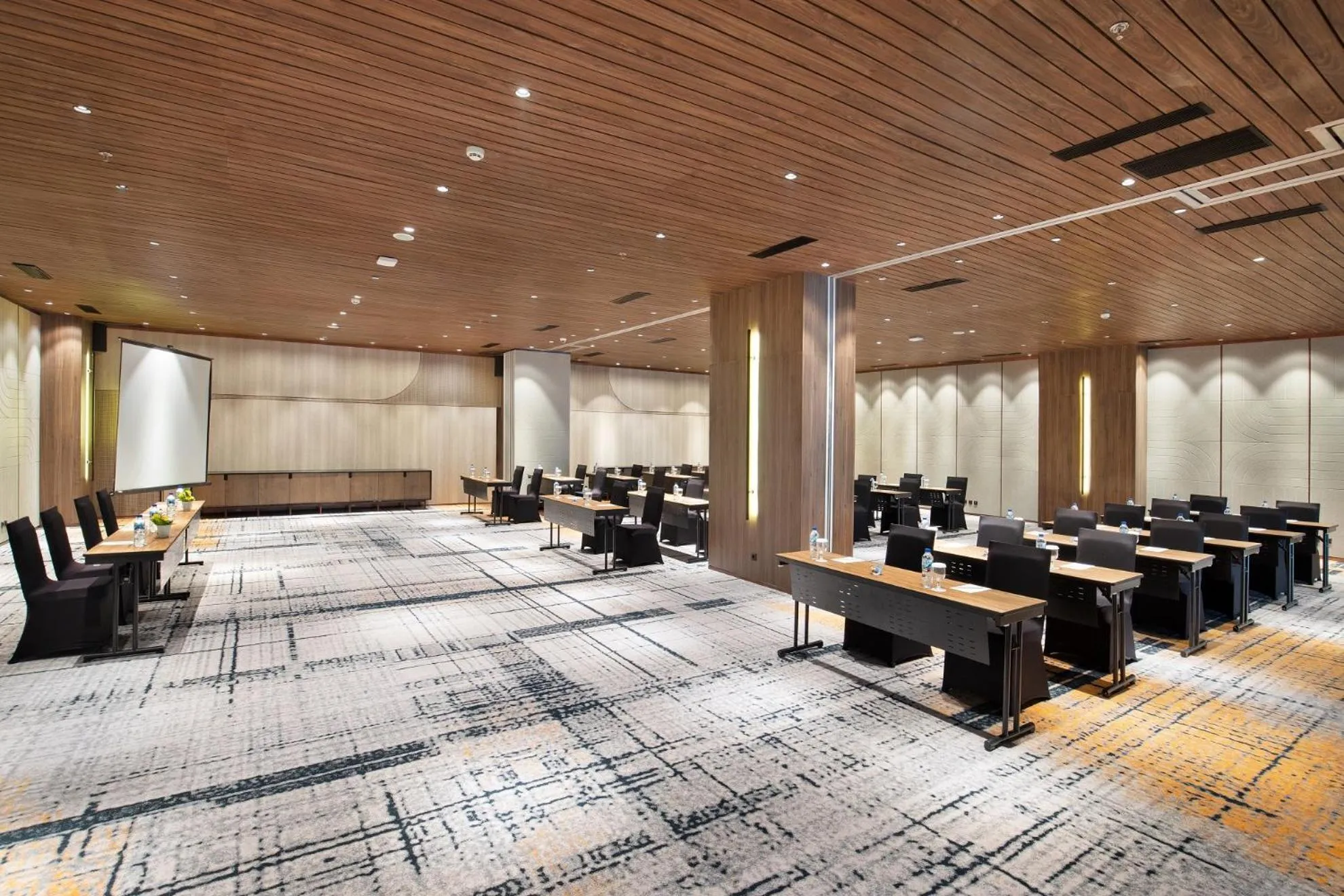 Meeting/conference room in Hotel Aruss Semarang