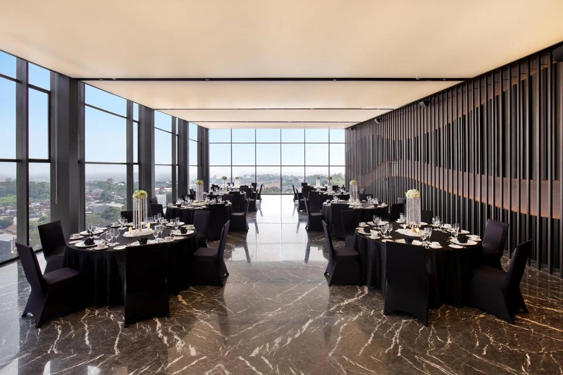 Meeting/conference room in Hotel Aruss Semarang