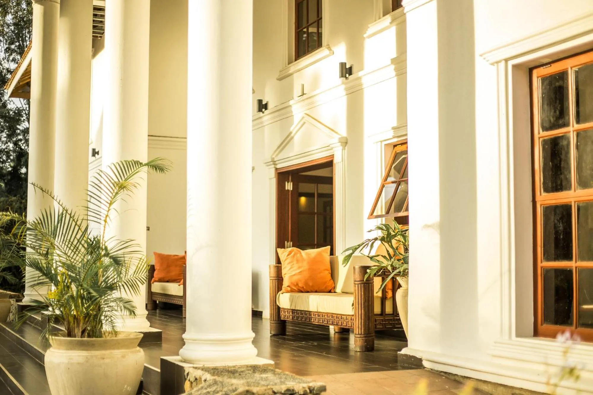 Amani Safari Lodge and Restaurant