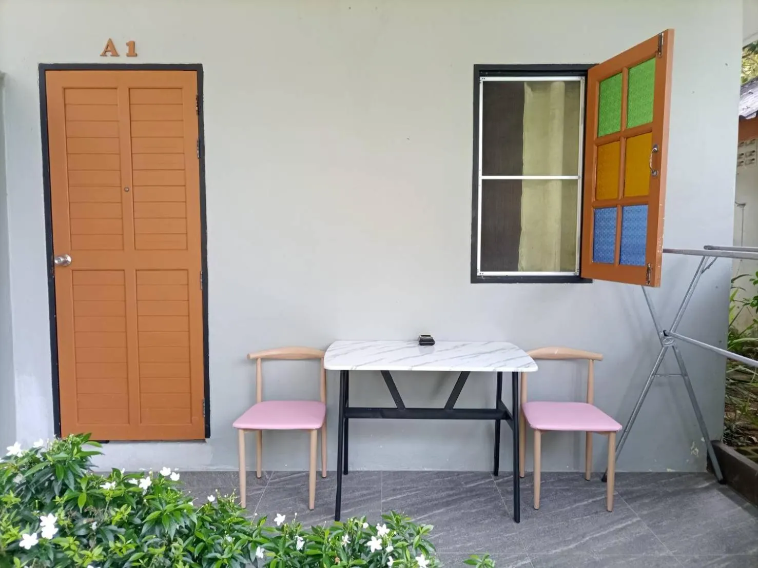 Khaolak Banana Bungalow