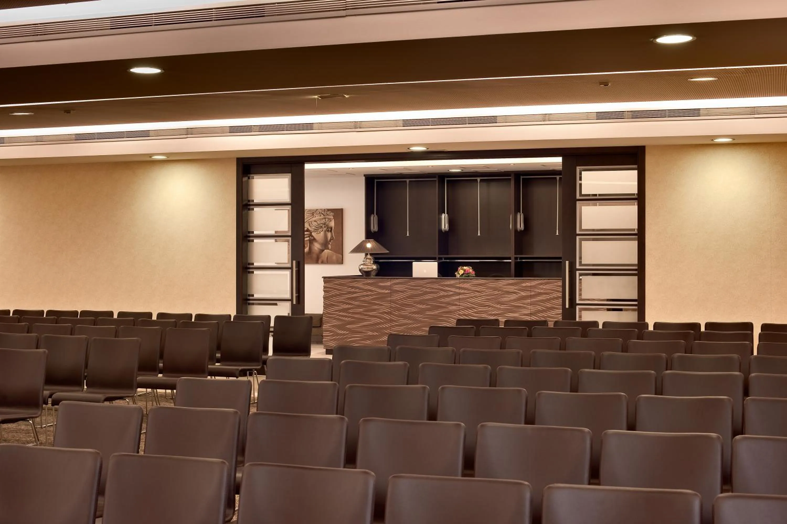 People in Hotel Regina Margherita