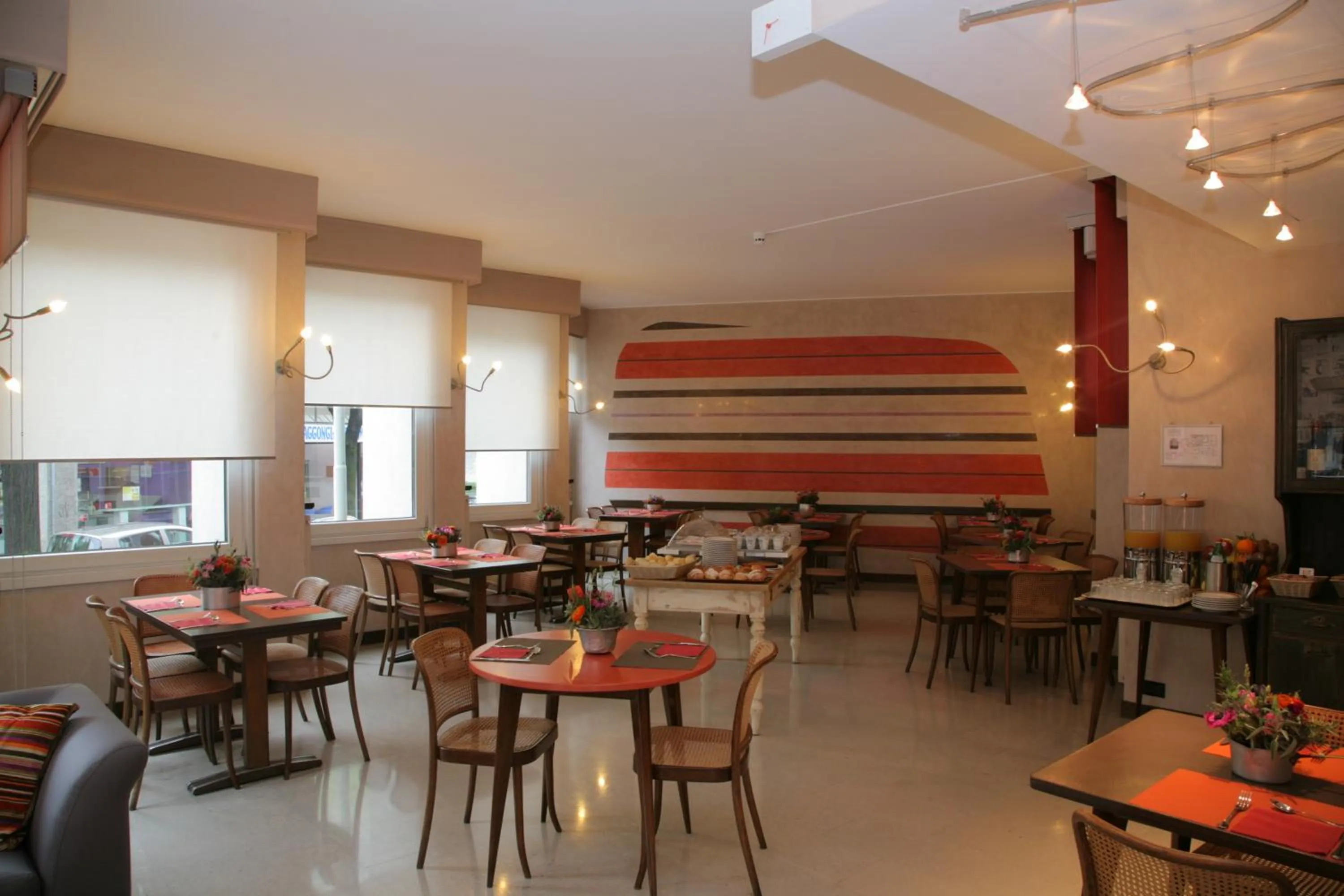 Restaurant/places to eat in Park Hotel Meublé