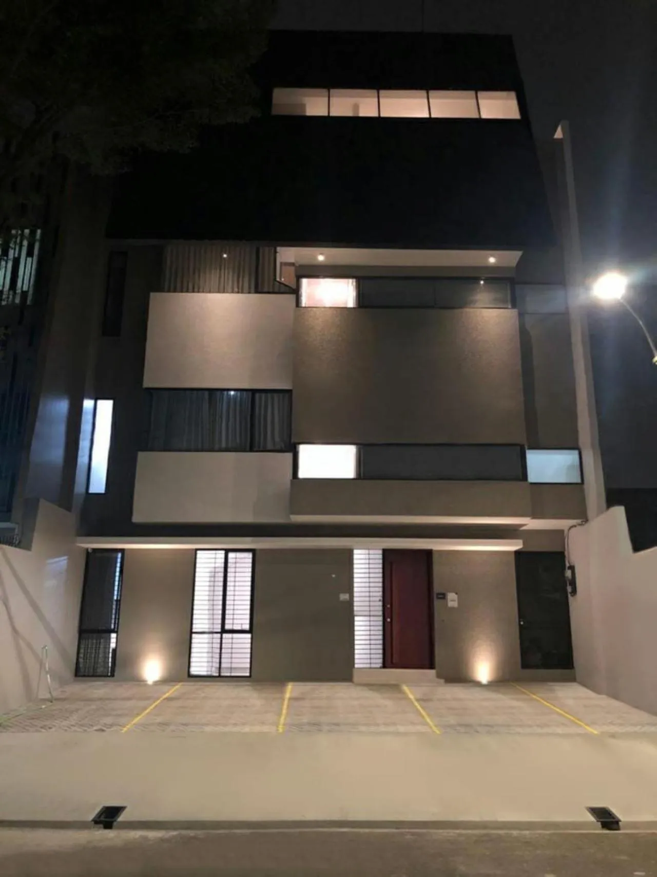 Facade/entrance in Cozy Puri