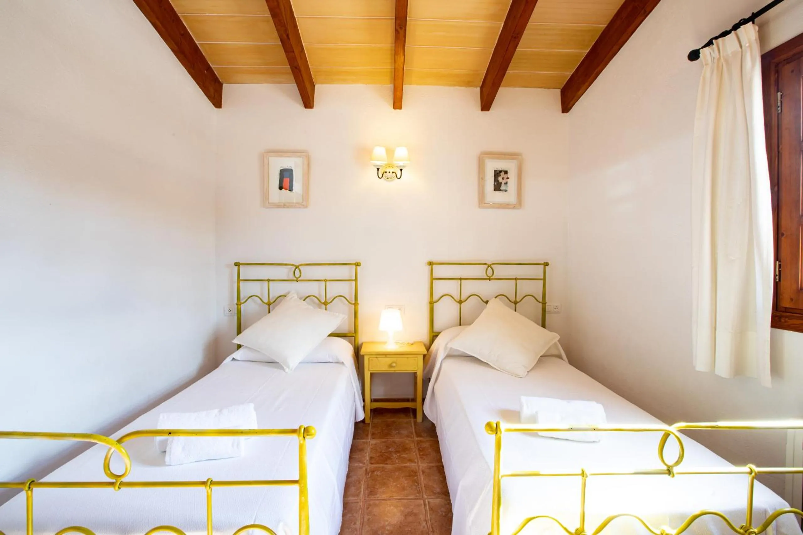 Bed in Joana