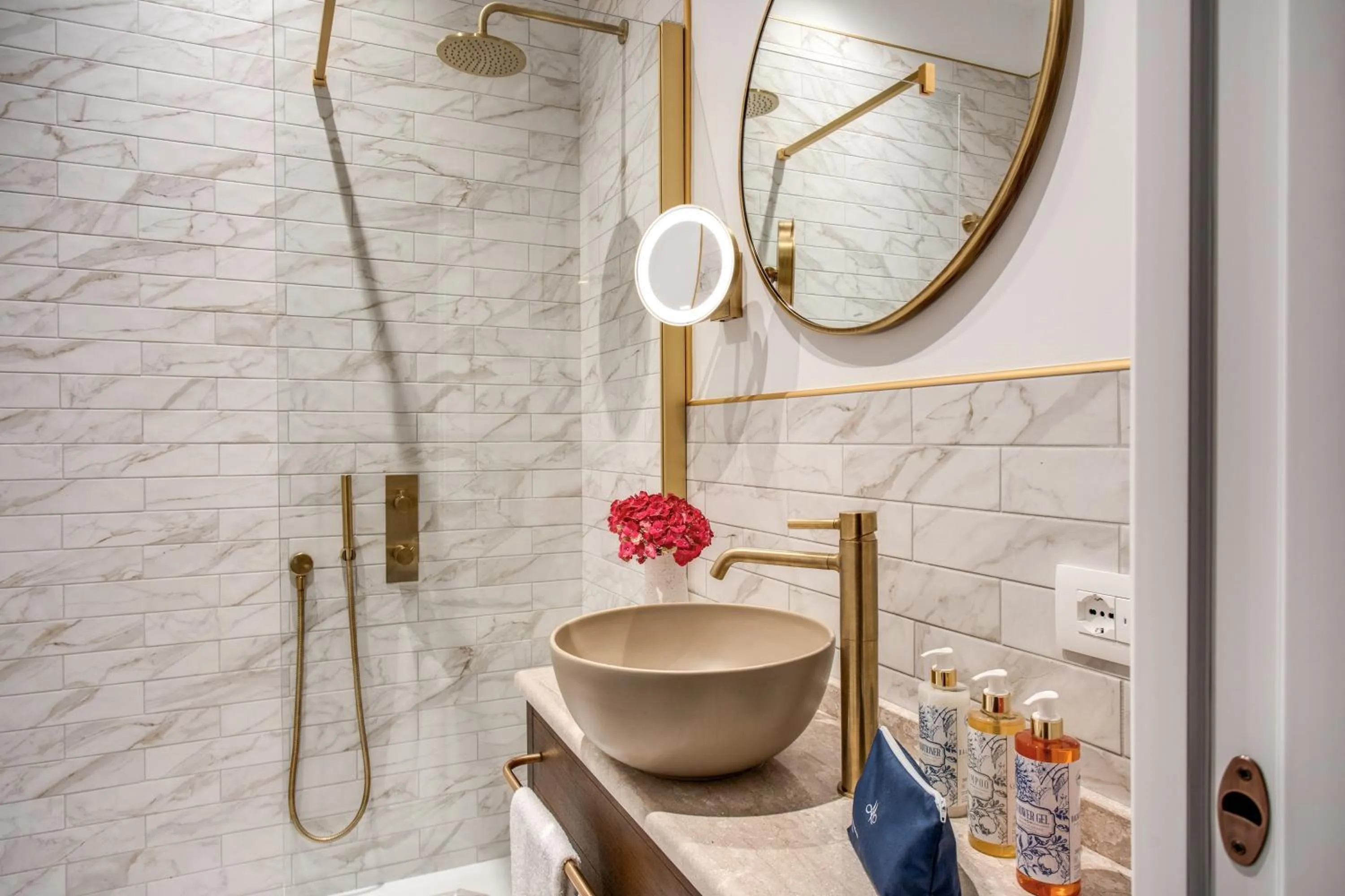 Bathroom in Hotel Mediterraneo