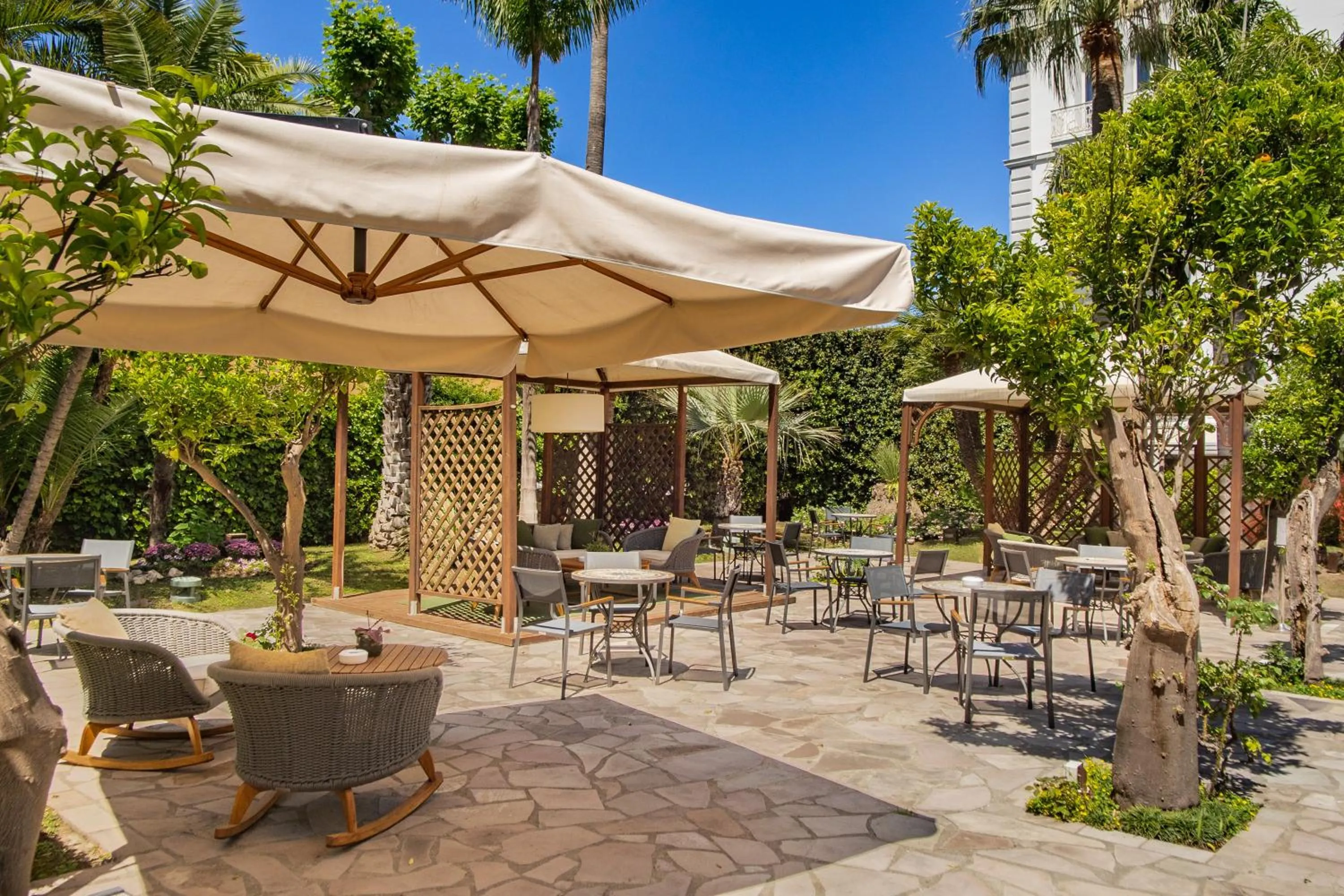 Garden in Hotel Mediterraneo