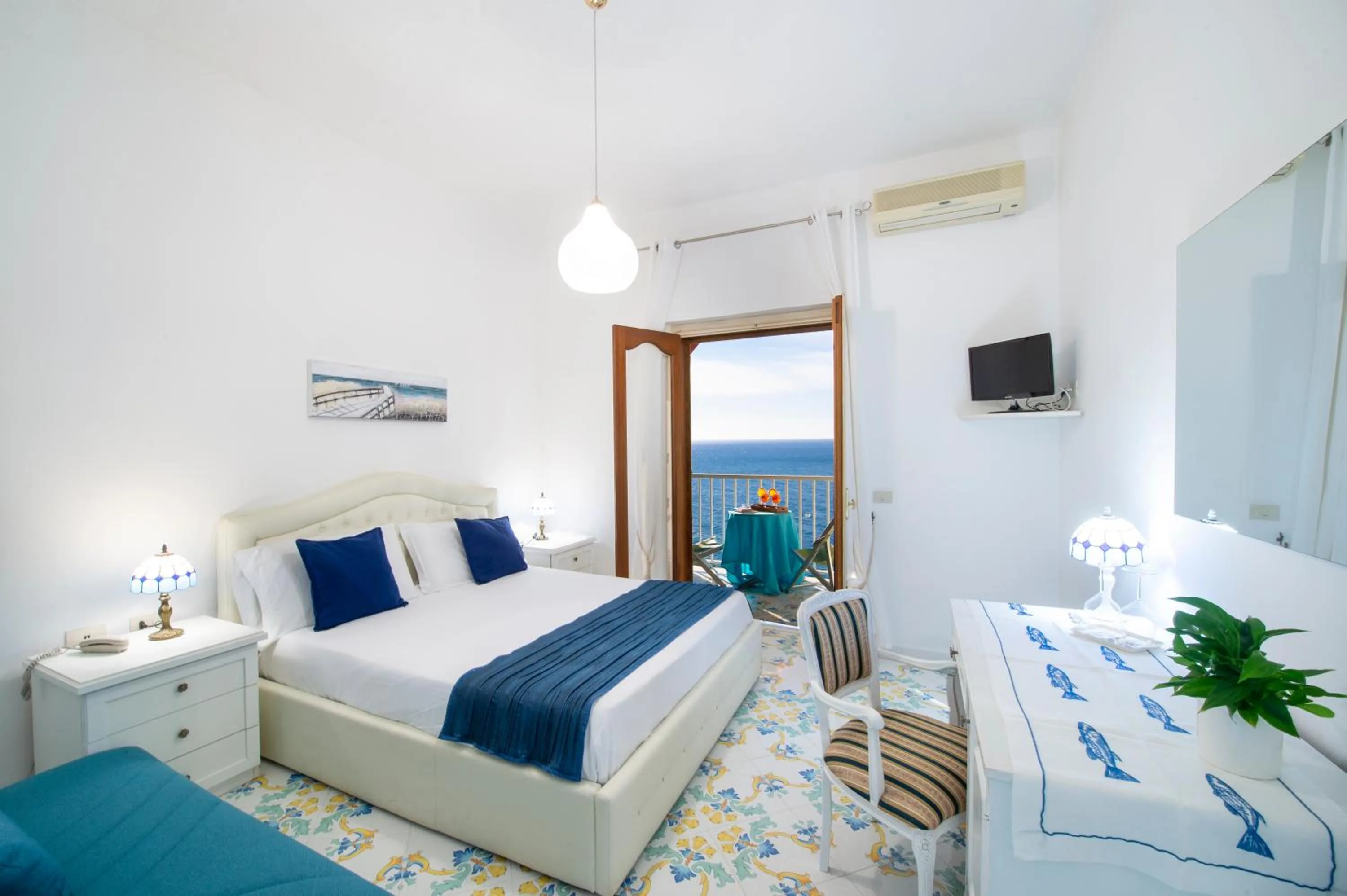 Photo of the whole room, Bed in Hotel Villa Bellavista