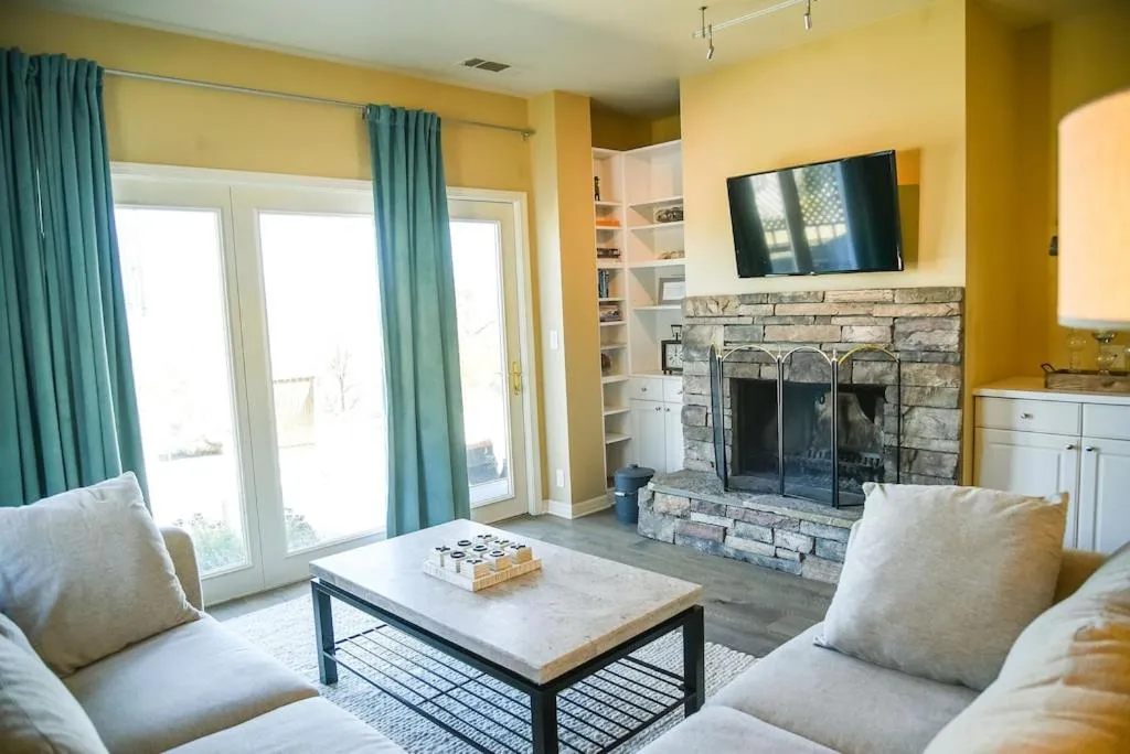 TV and multimedia in Sierra Ranch - A Yosemite Retreat