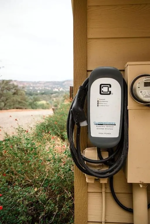 Property building in Sierra Ranch - A Yosemite Retreat