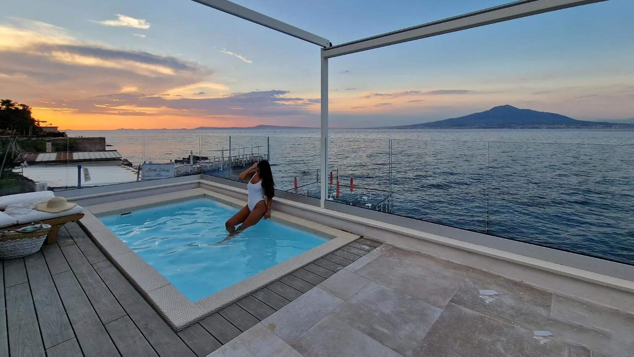 Swimming pool in Hotel Le Axidie
