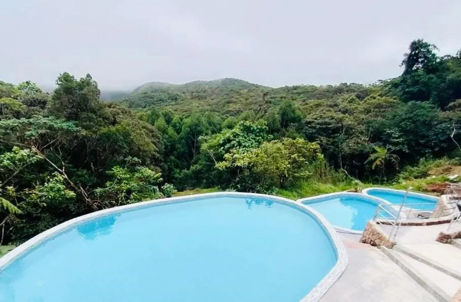 Swimming pool in La View Mountain Resort