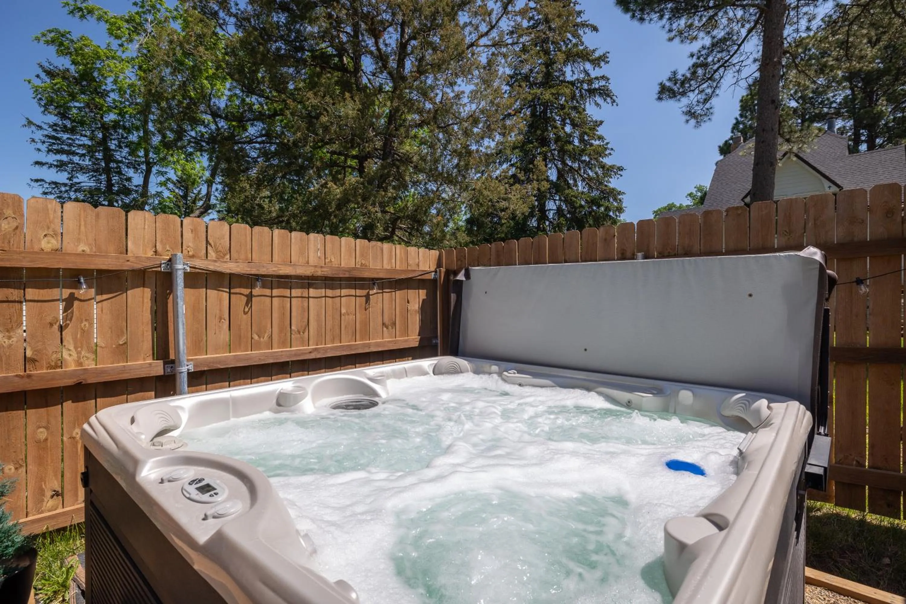 Hot Tub in Spearfish Cottages