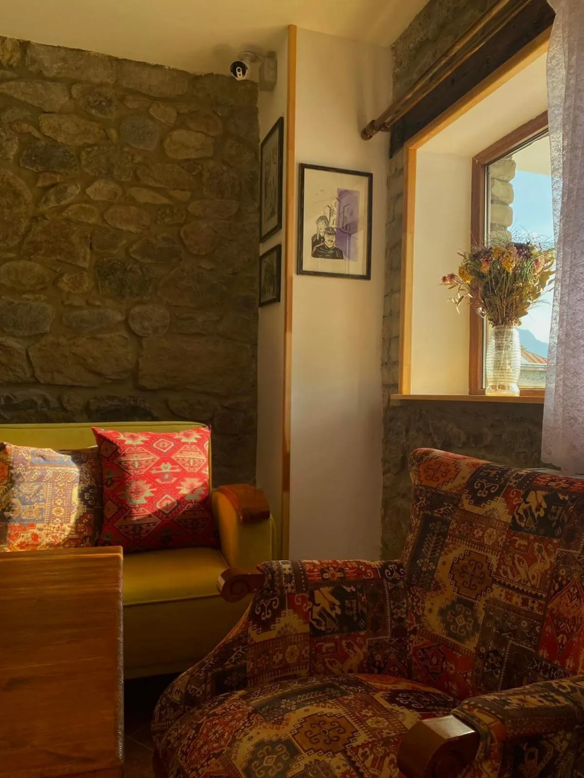 Restaurant/places to eat in Mood Hotel Kazbegi