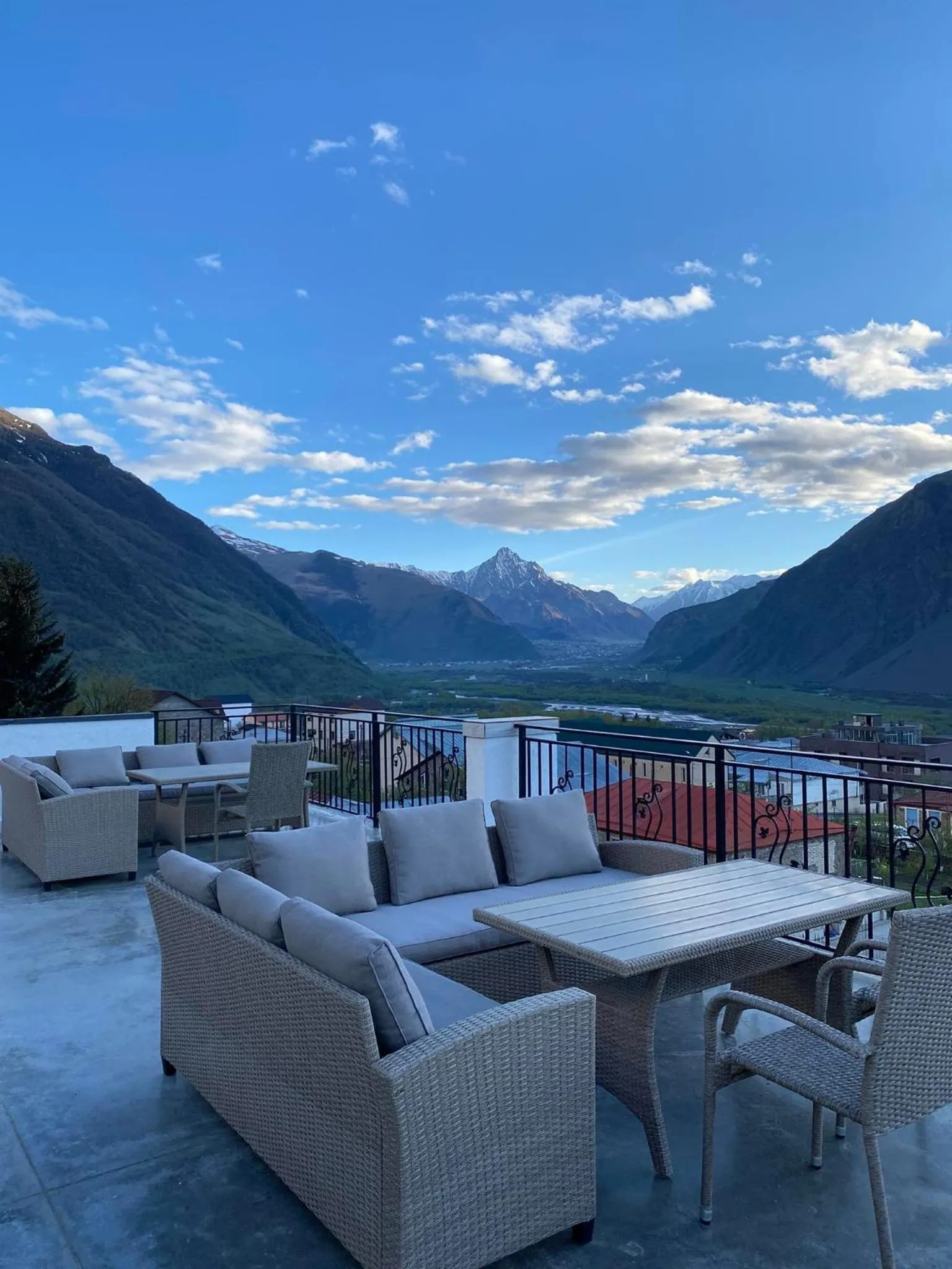 Balcony/Terrace in Mood Hotel Kazbegi
