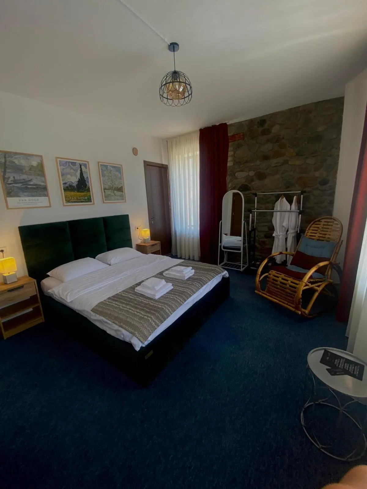 Bed in Mood Hotel Kazbegi
