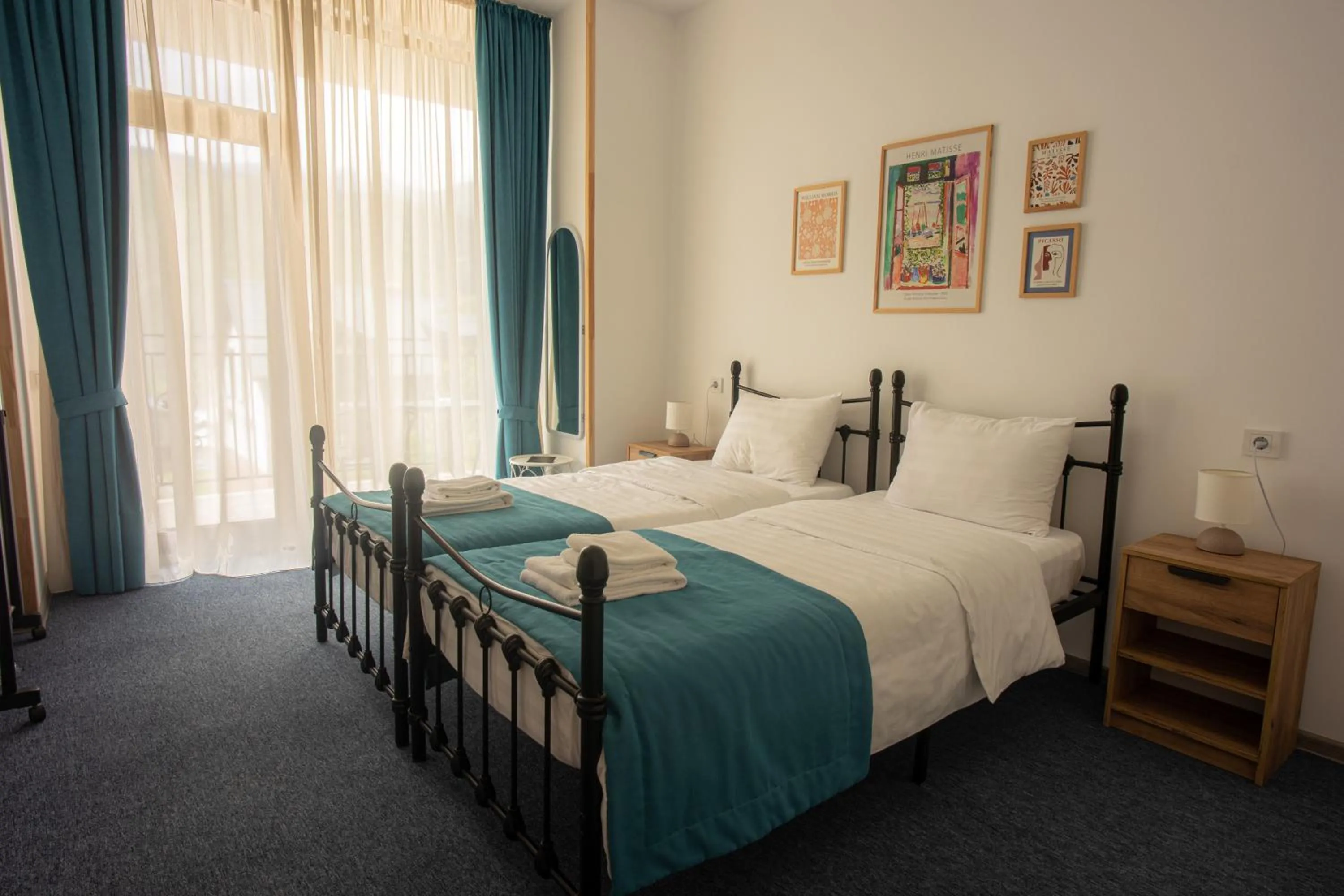 Bed in Mood Hotel Kazbegi