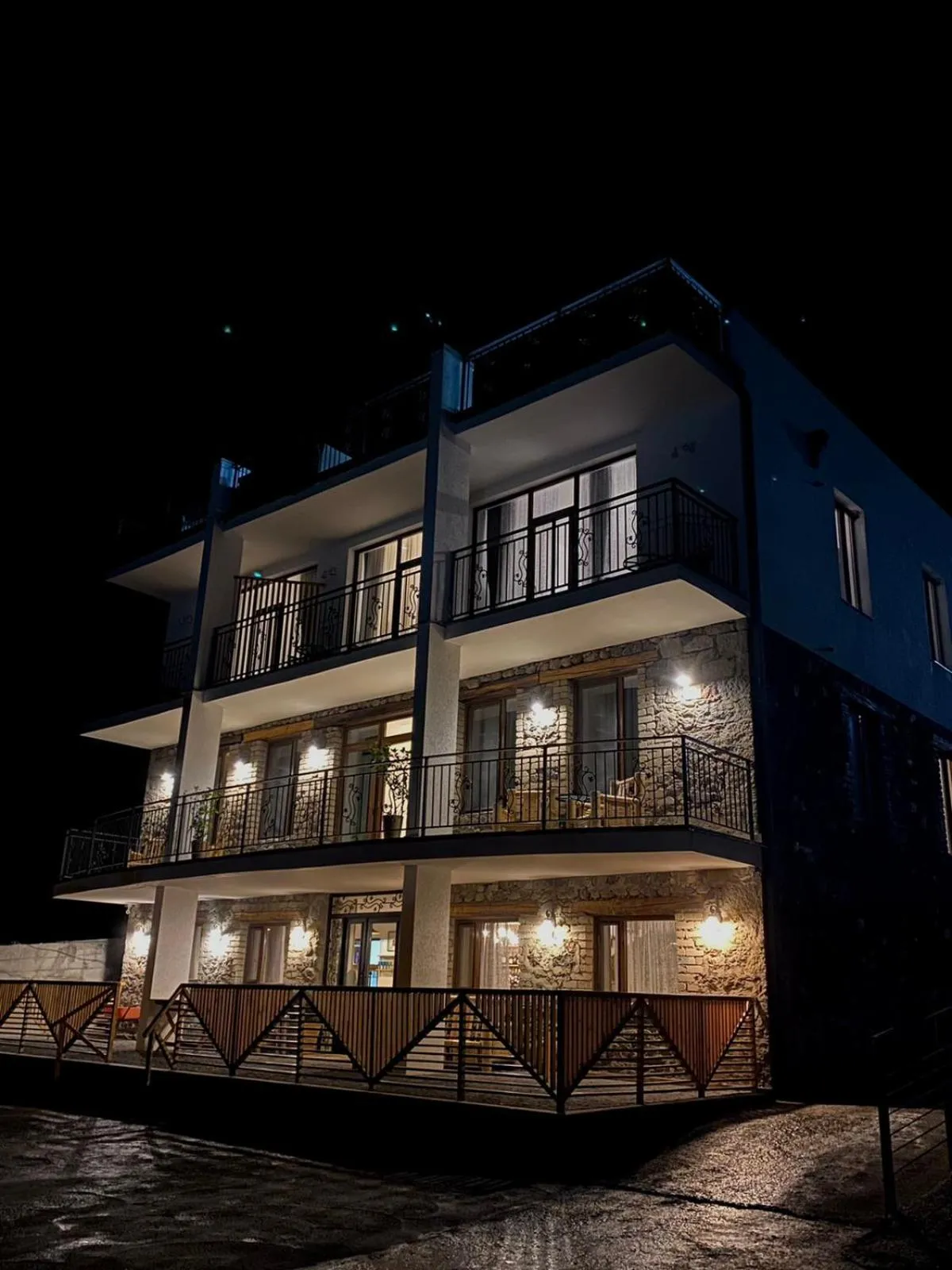 Property building in Mood Hotel Kazbegi
