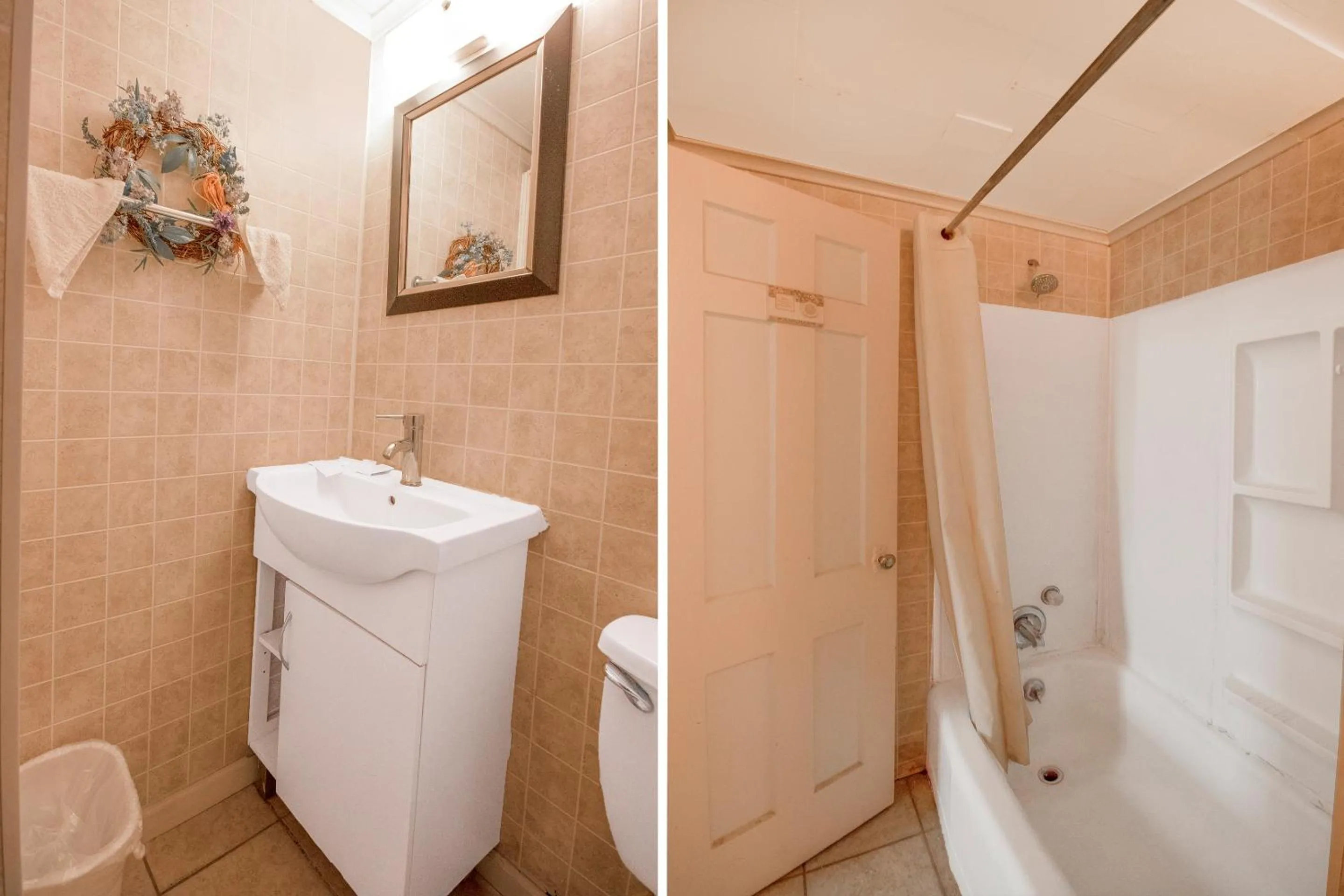 Bathroom in Sunflower Motel Hiawatha By OYO