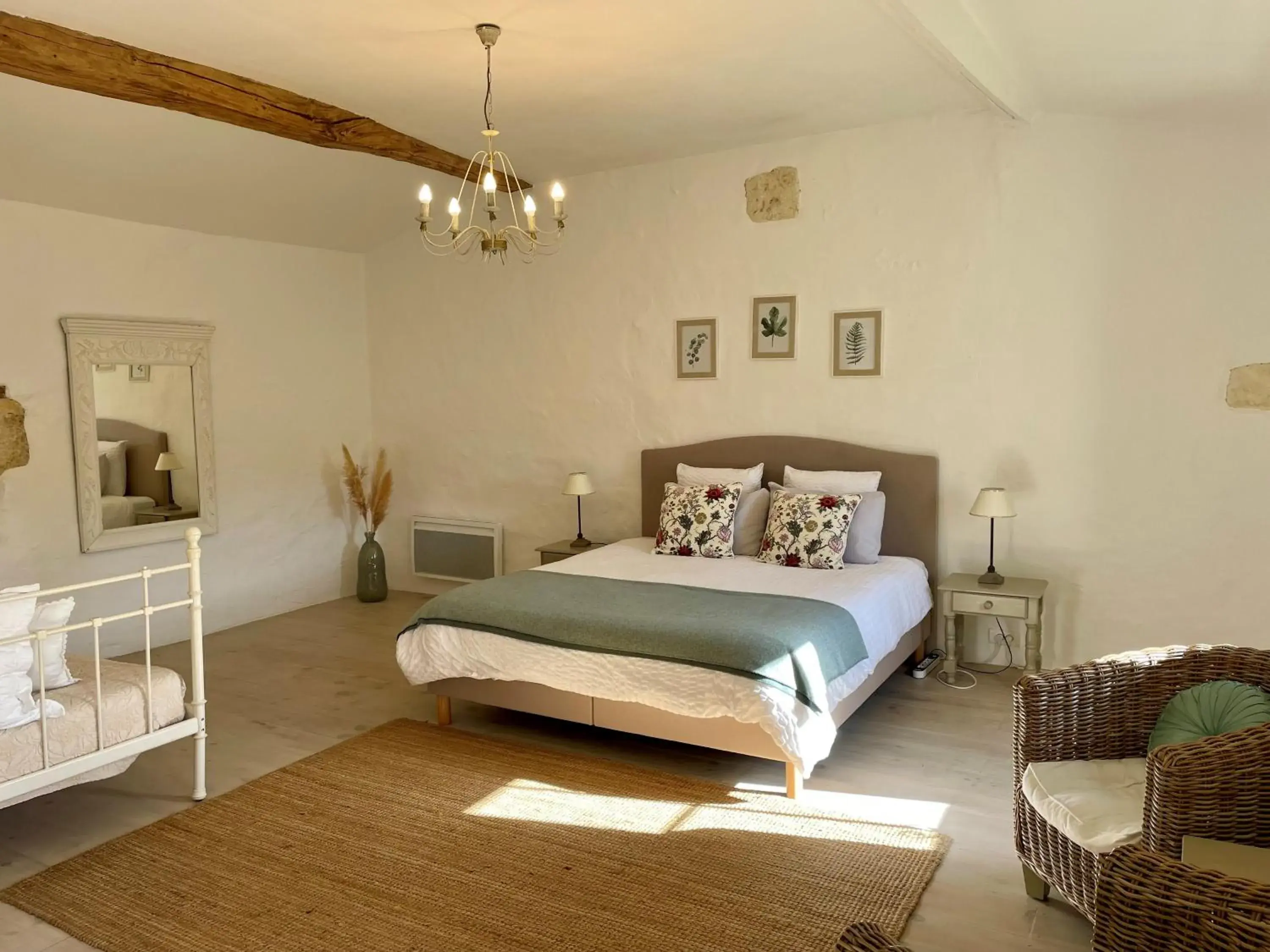 Superior King Room - single occupancy in La Vigne d'Or Superior King Room - single occupancy in La Vigne d'Or