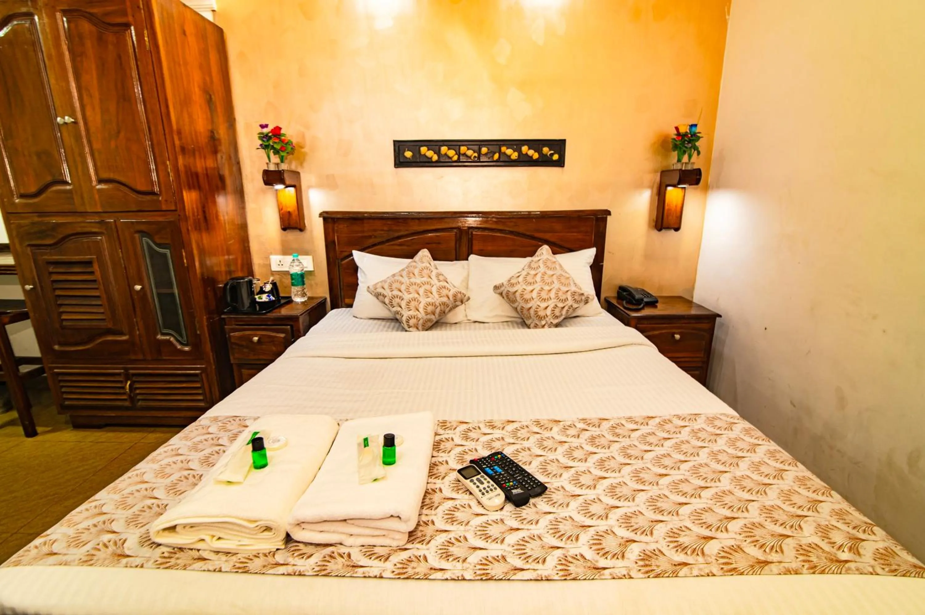 Bed in Hotel Mart View
