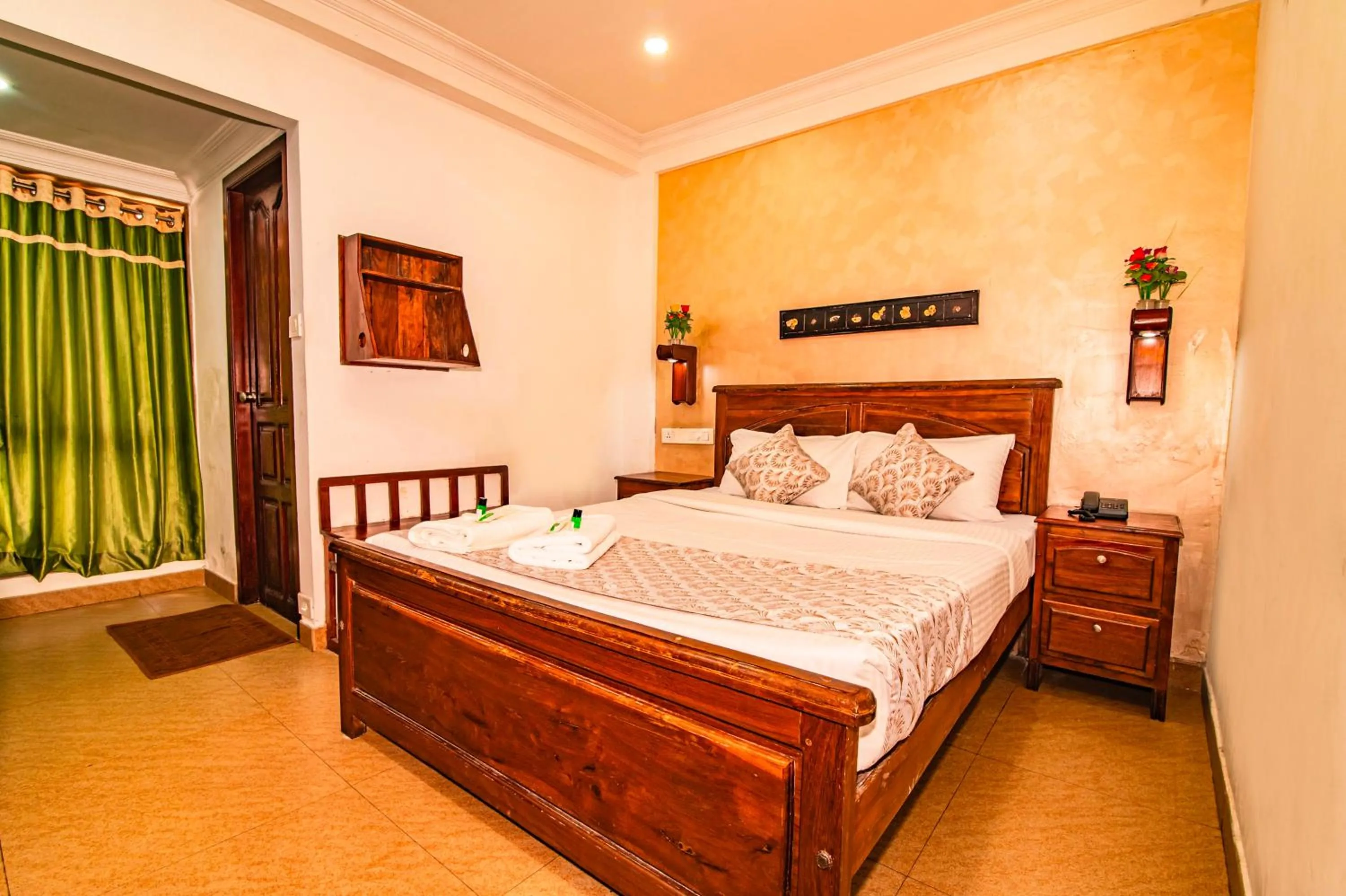 Bedroom, Bed in Hotel Mart View