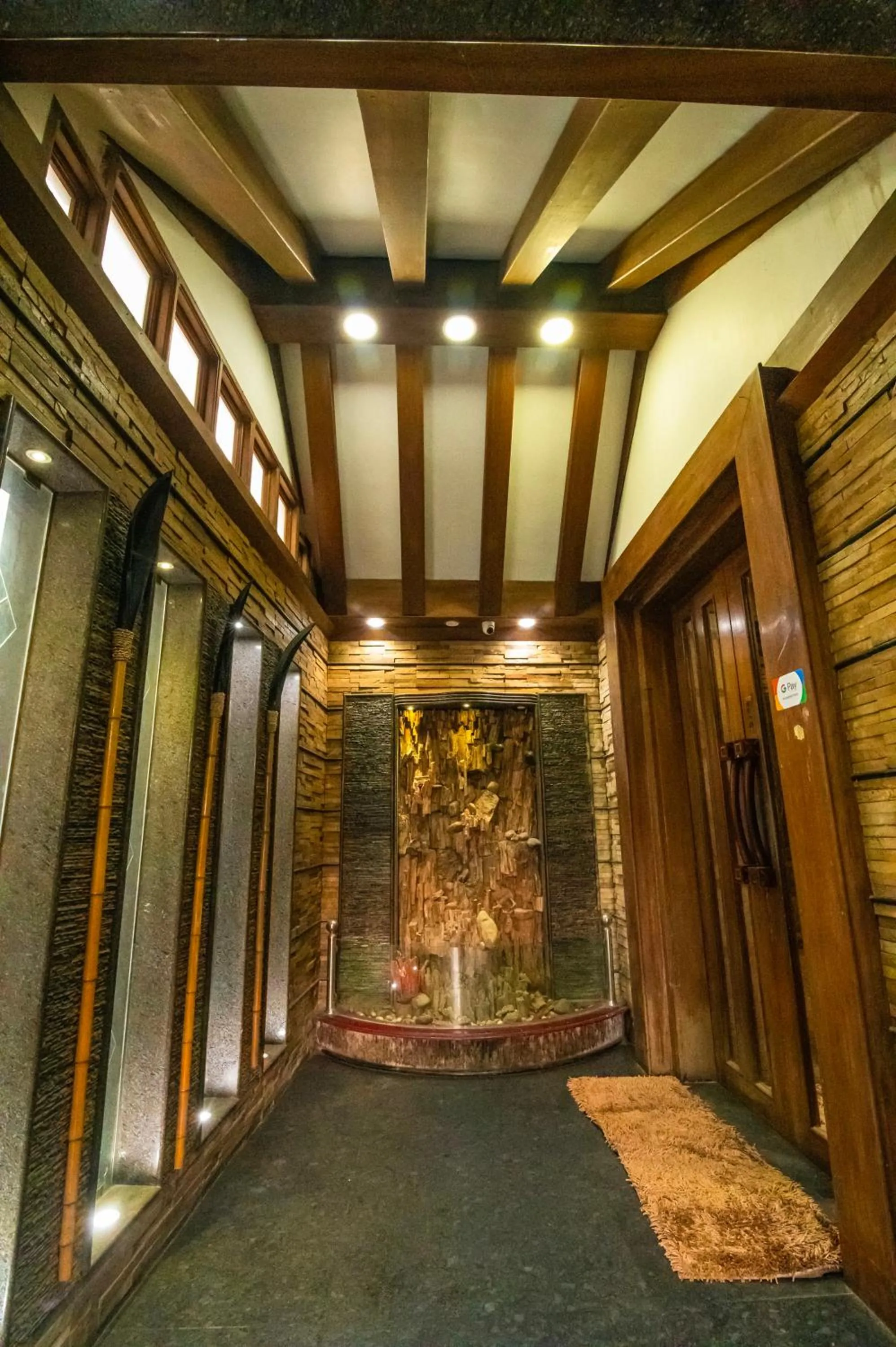 Facade/entrance in Hotel Mart View