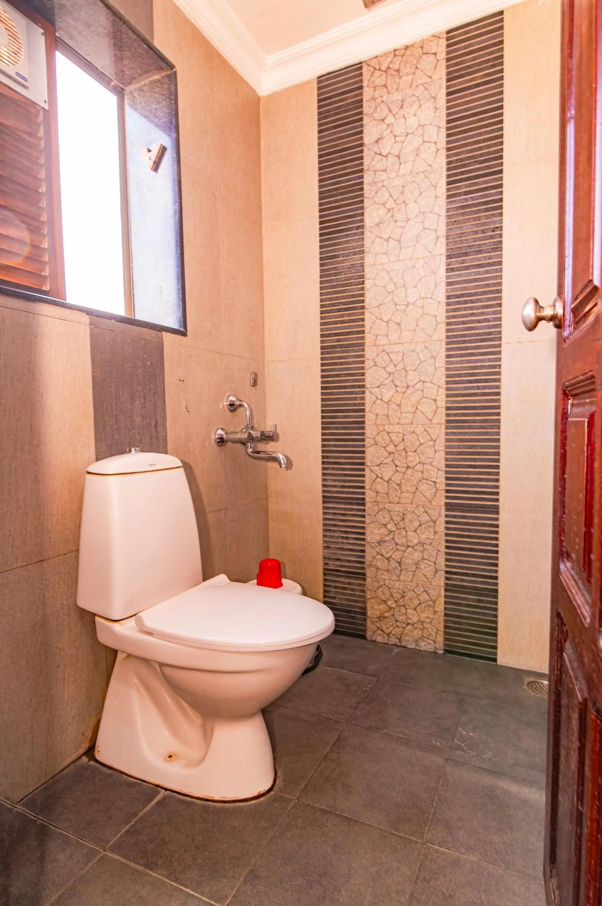 Bathroom in Hotel Mart View