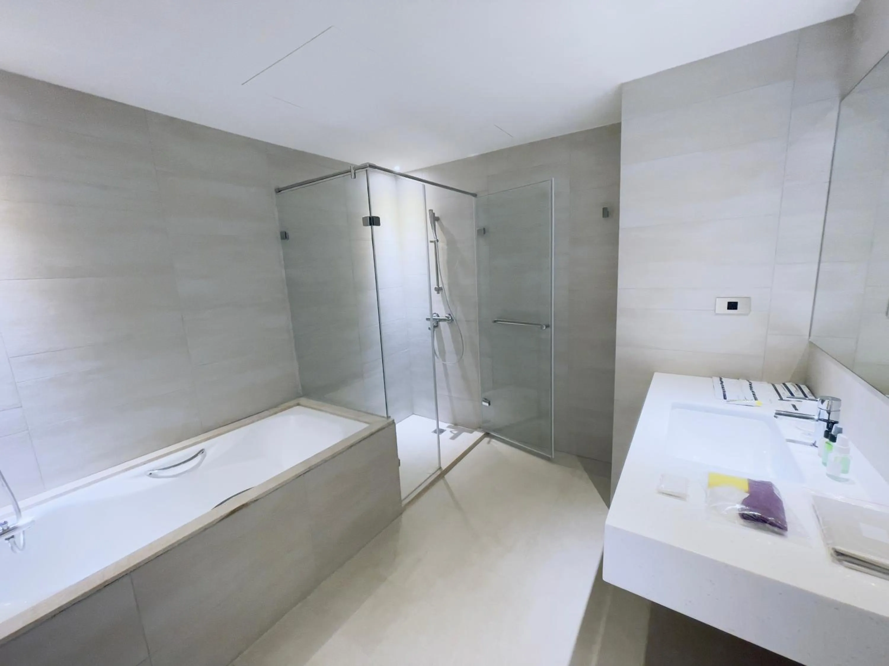 Bathroom in Dahu Park Hotel