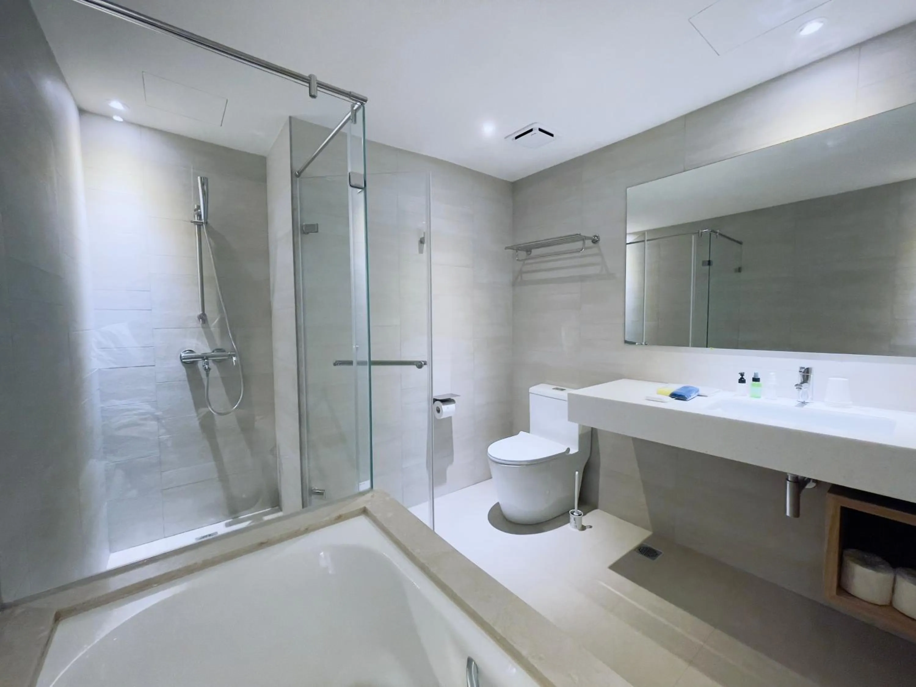 Bathroom in Dahu Park Hotel