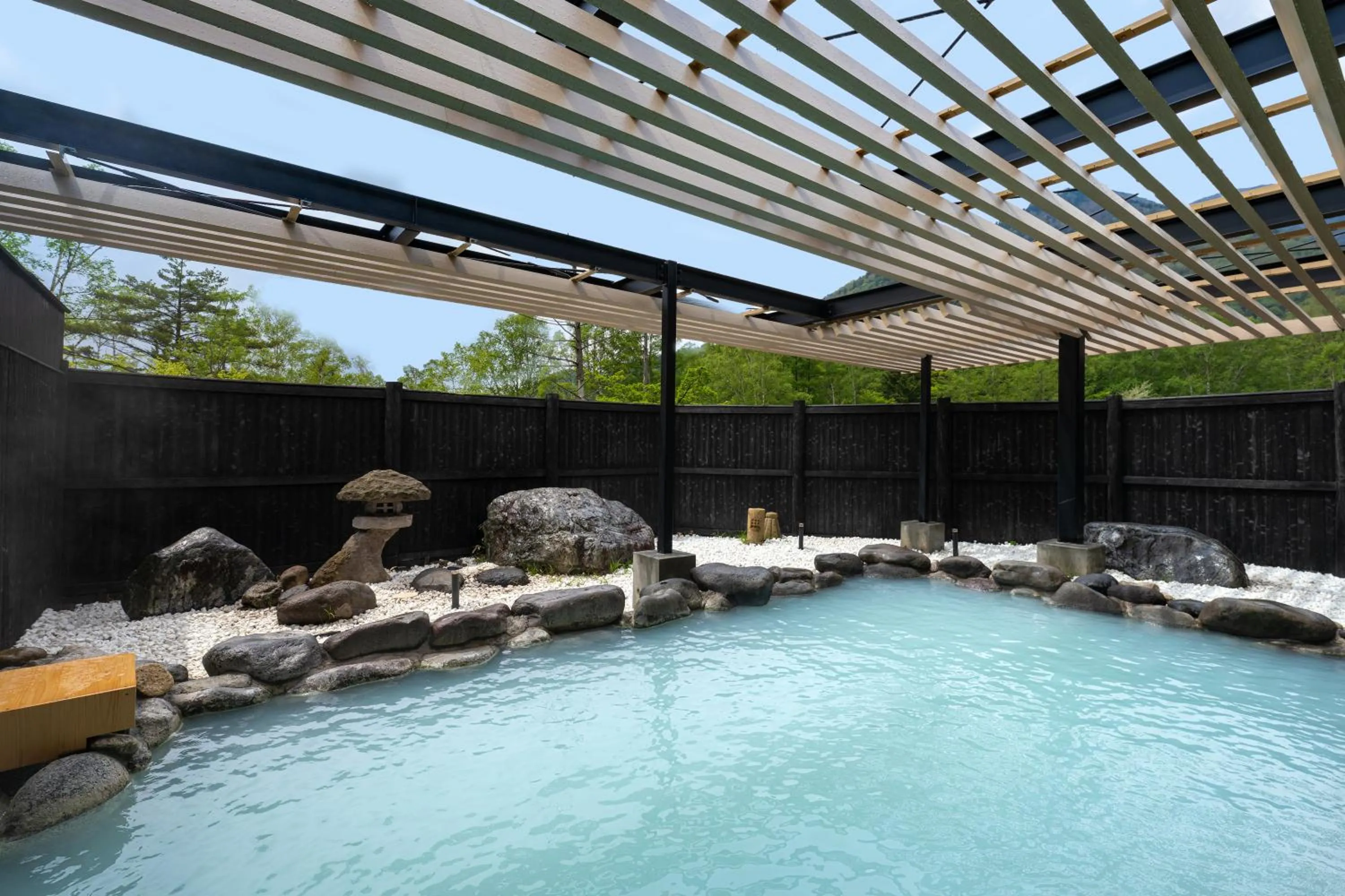 Open Air Bath in KAMENOI HOTEL Okunikko