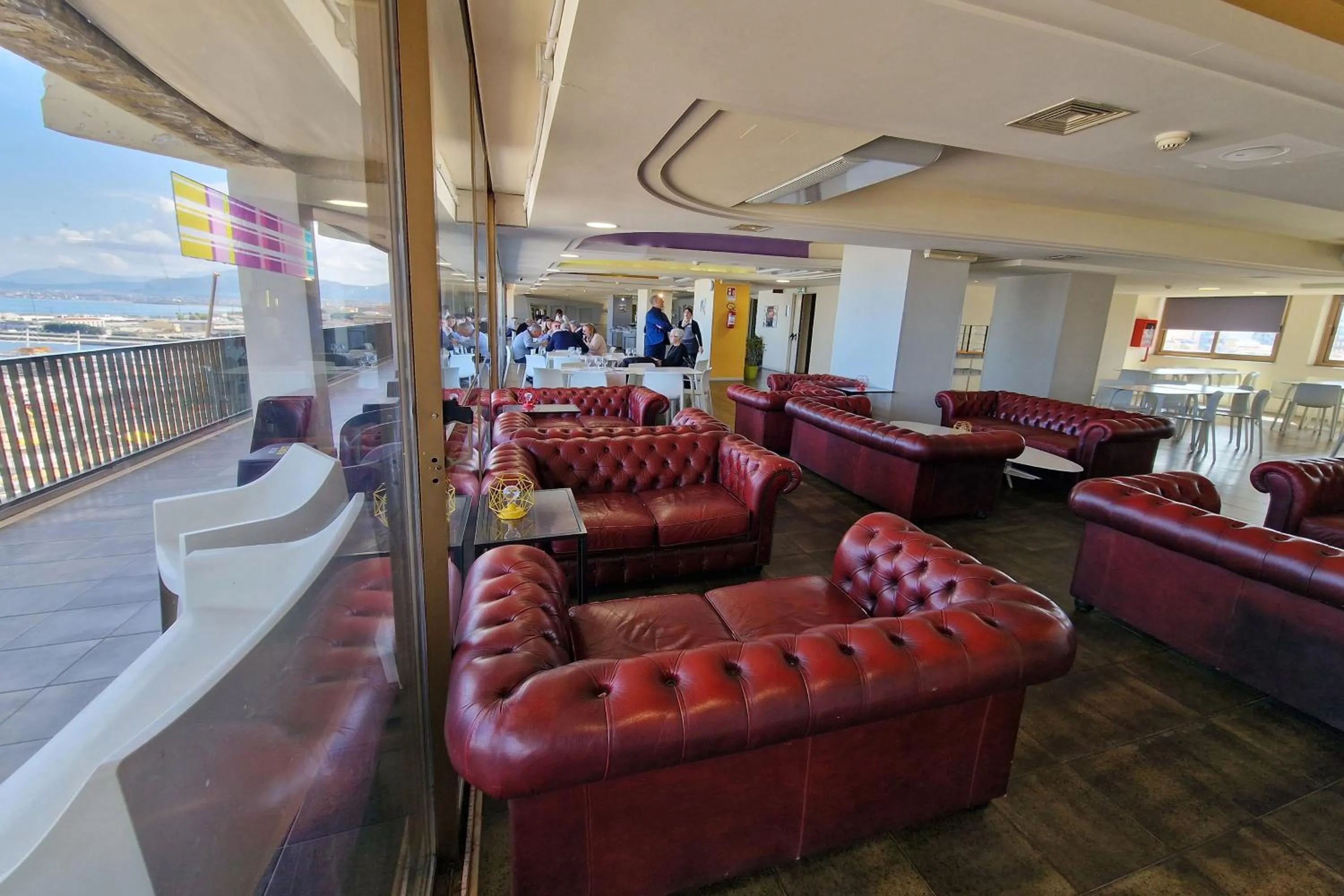 Restaurant/places to eat in President Hotel Palermo