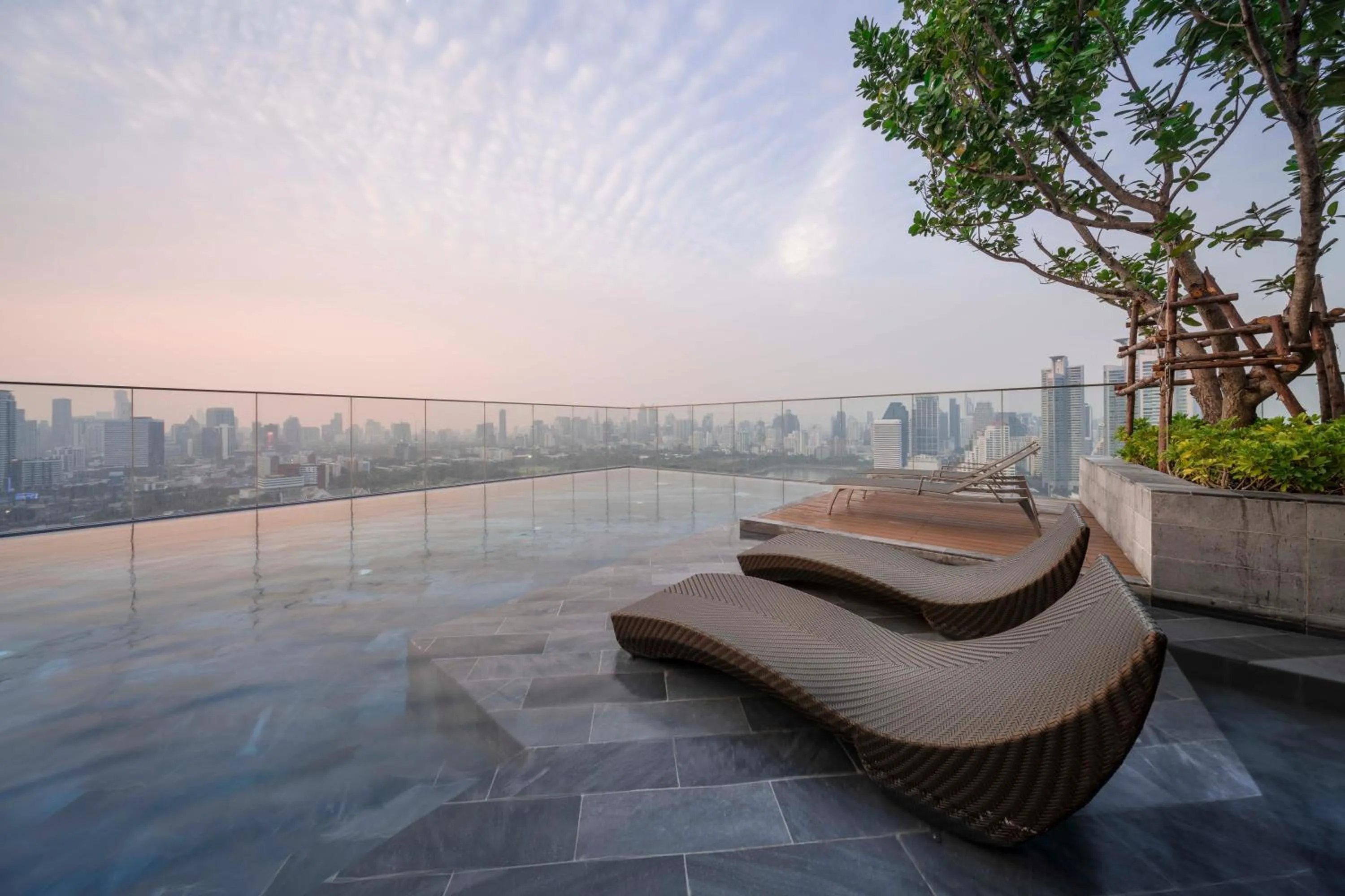 City view in Wyndham Bangkok Queen Convention Centre