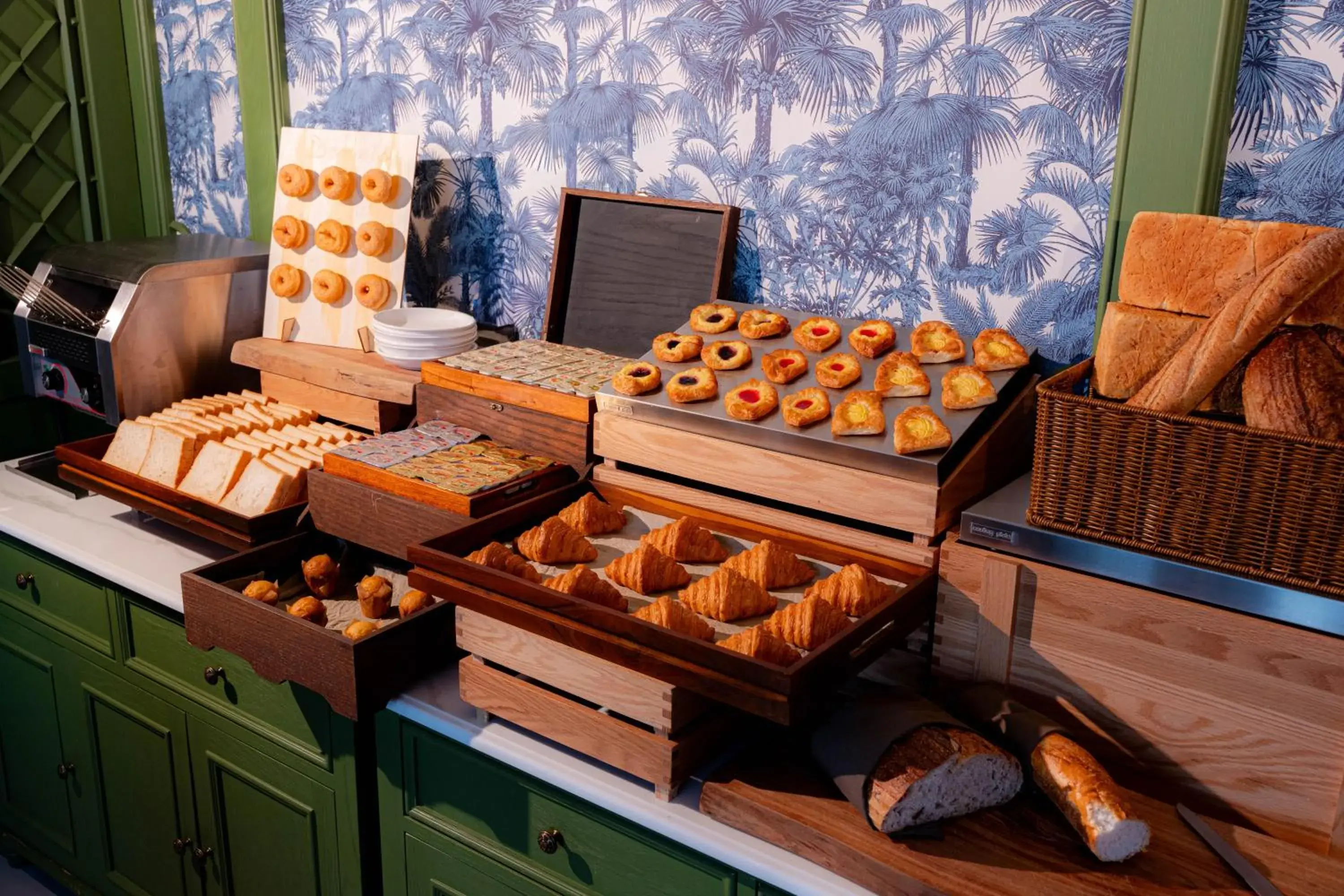 Breakfast in Wyndham Bangkok Queen Convention Centre Breakfast in Wyndham Bangkok Queen Convention Centre