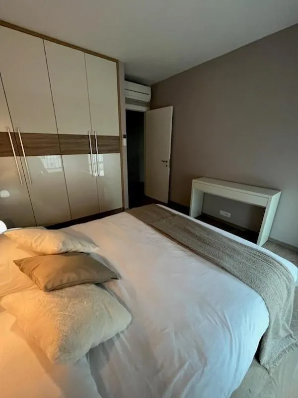 Bed in Green Hill Penthouse apartment