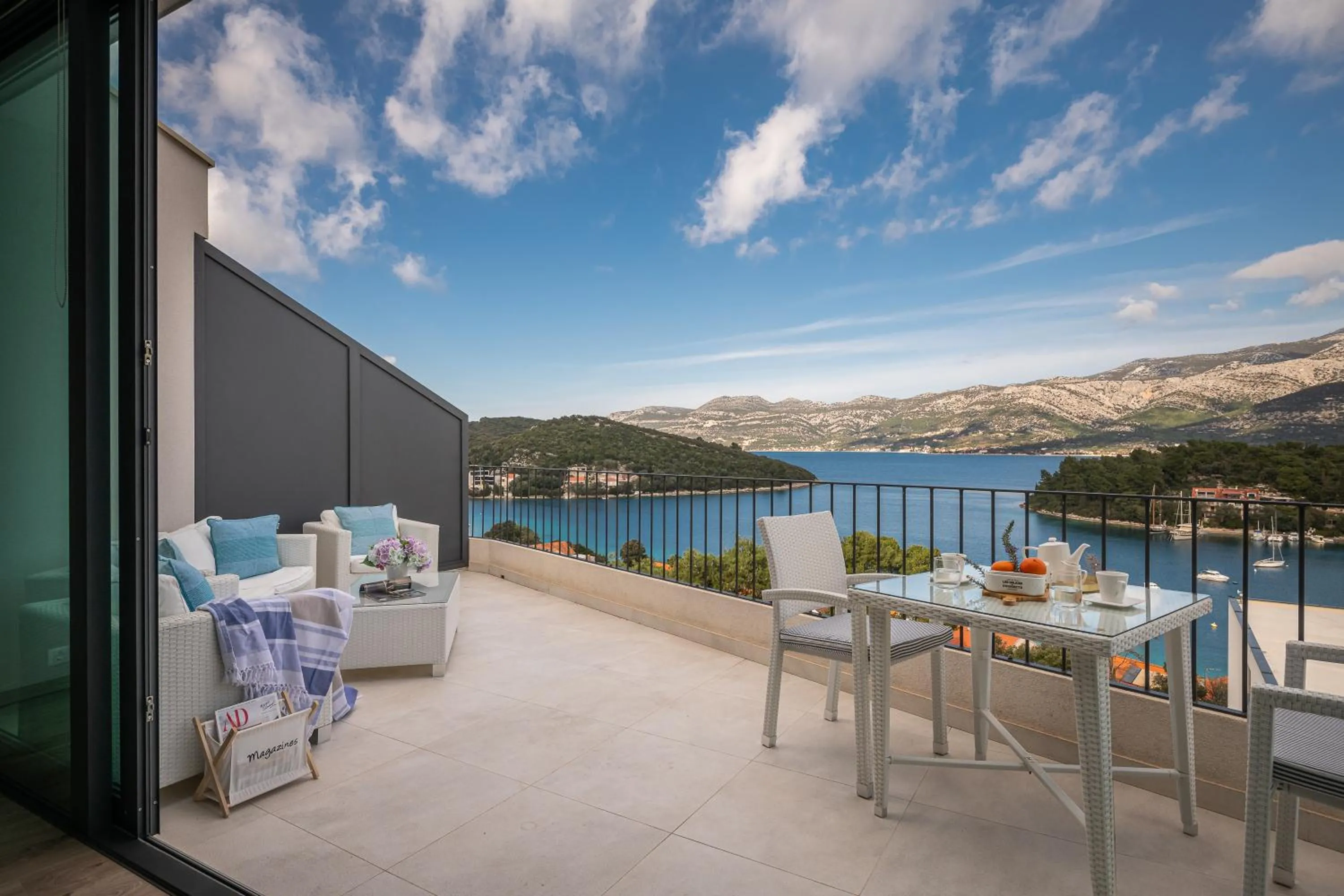 Balcony/Terrace in Green Hill Penthouse apartment