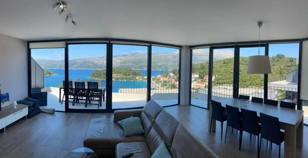 Green Hill Penthouse apartment