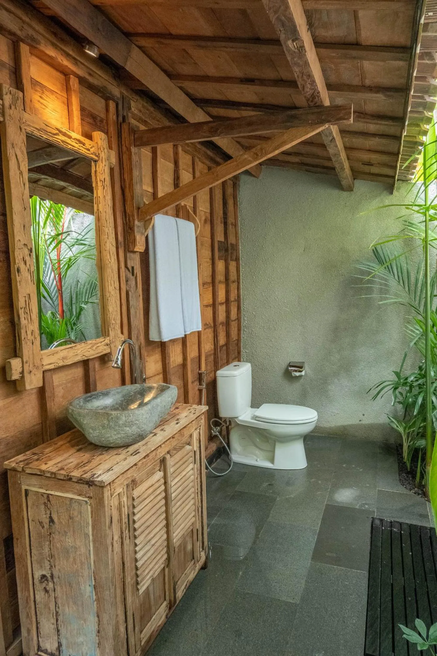 Open Air Bath in Bajalo Cottage Canggu - Adults only