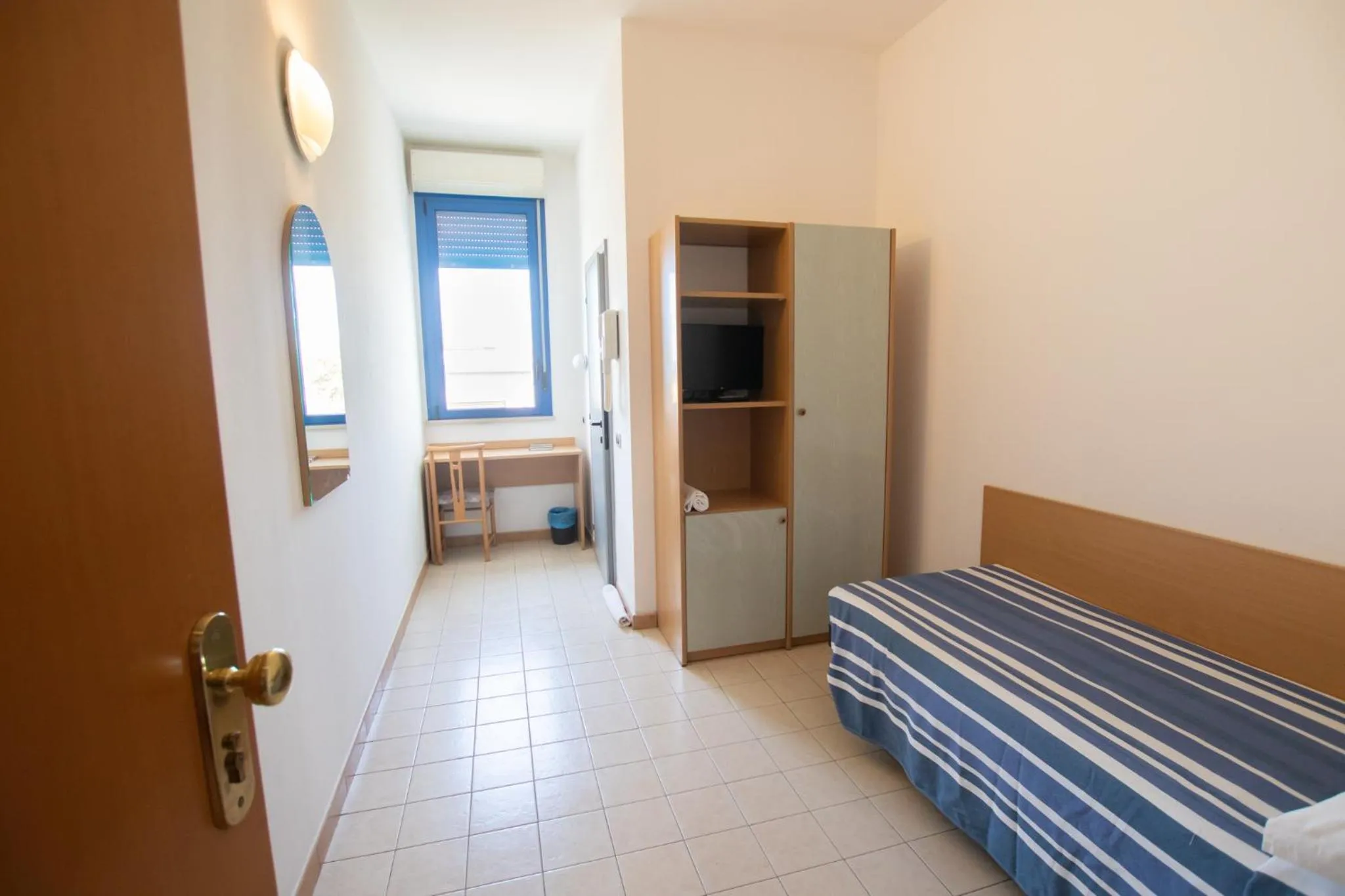 Economy Single Room (No Box Doccia) in Piccolo Hotel