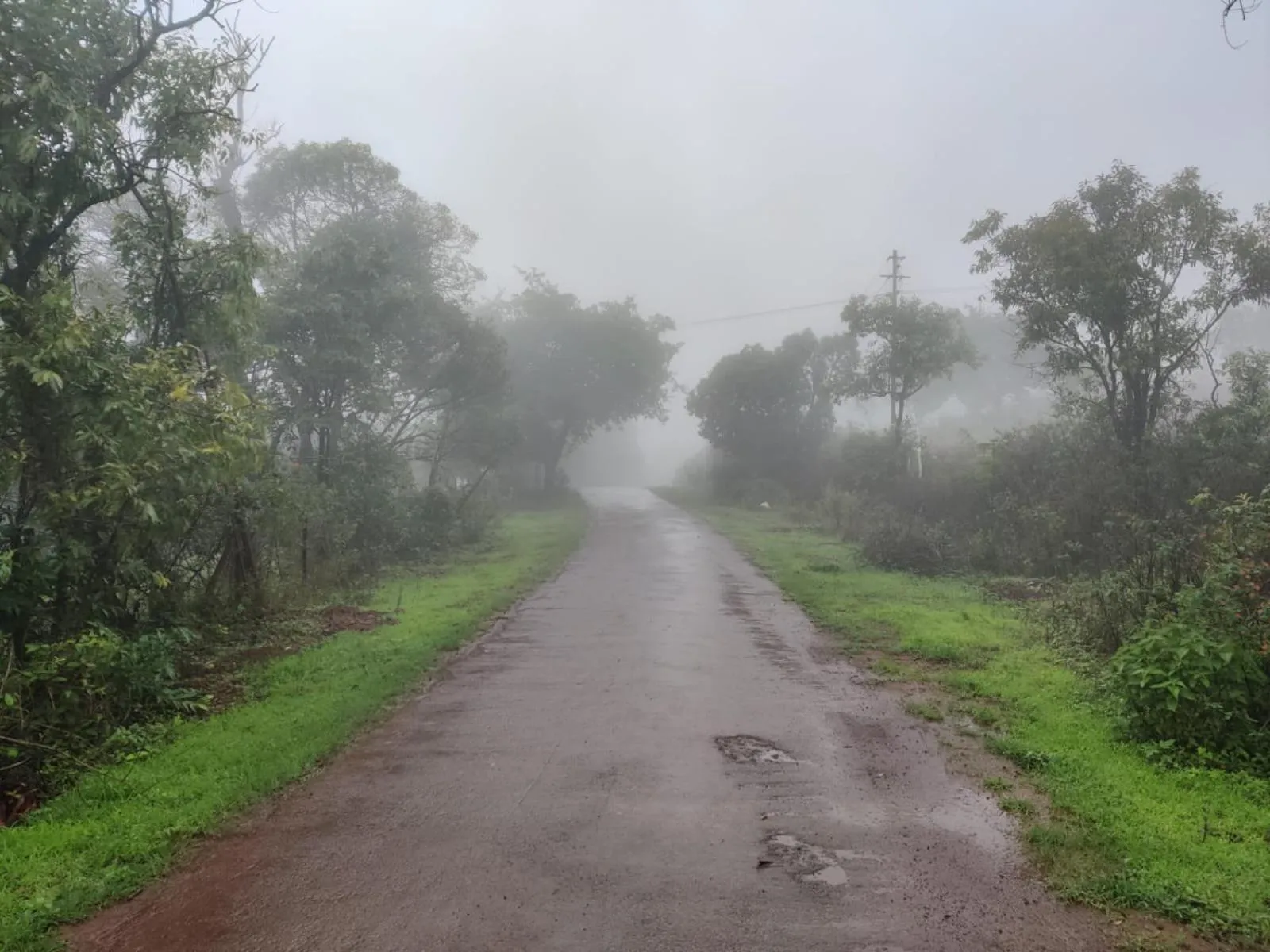 Hilltop Resort and Glamping Wai, Near Panchgani