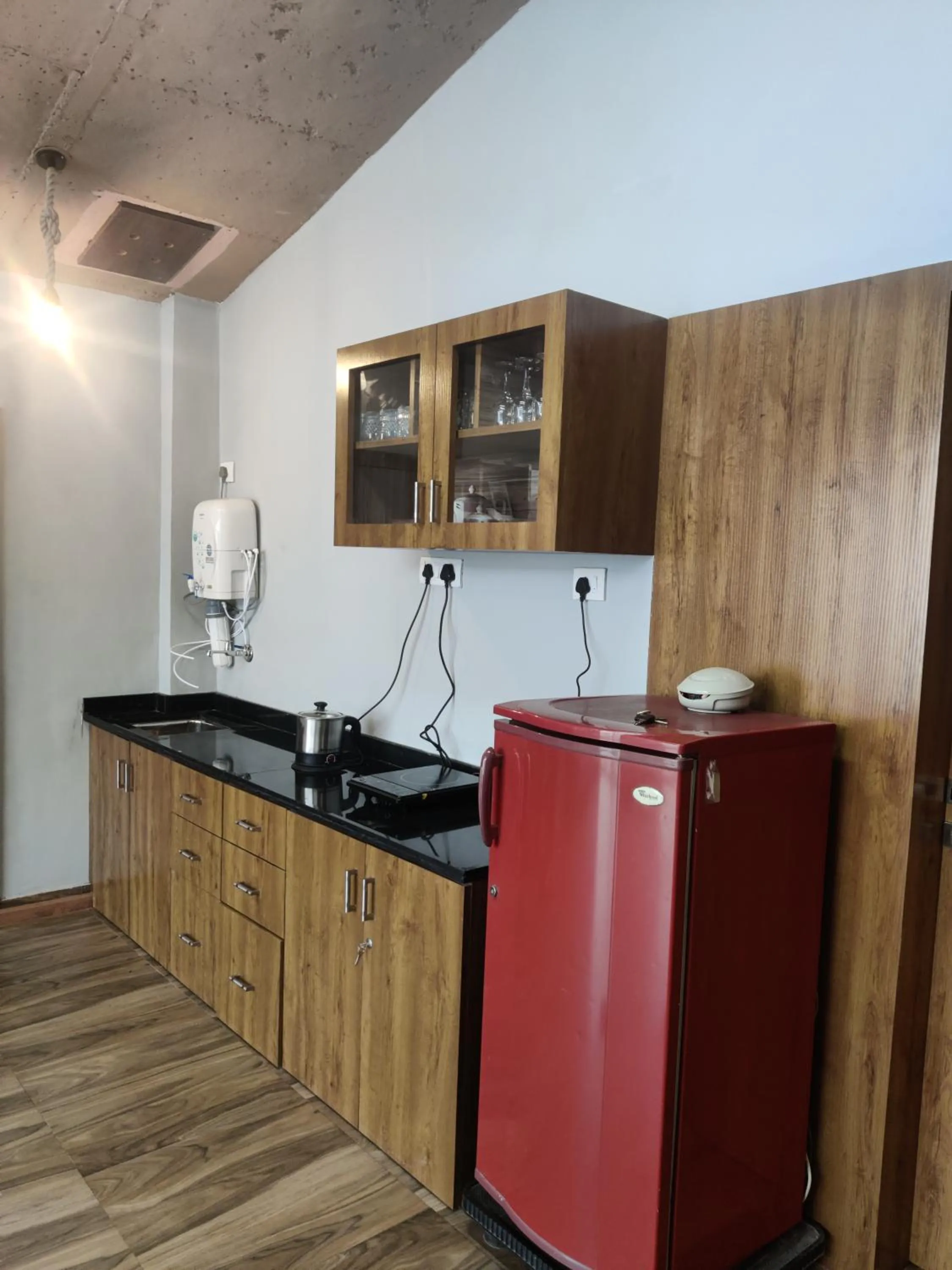 Kitchen or kitchenette in Hilltop Resort and Glamping Wai, Near Panchgani