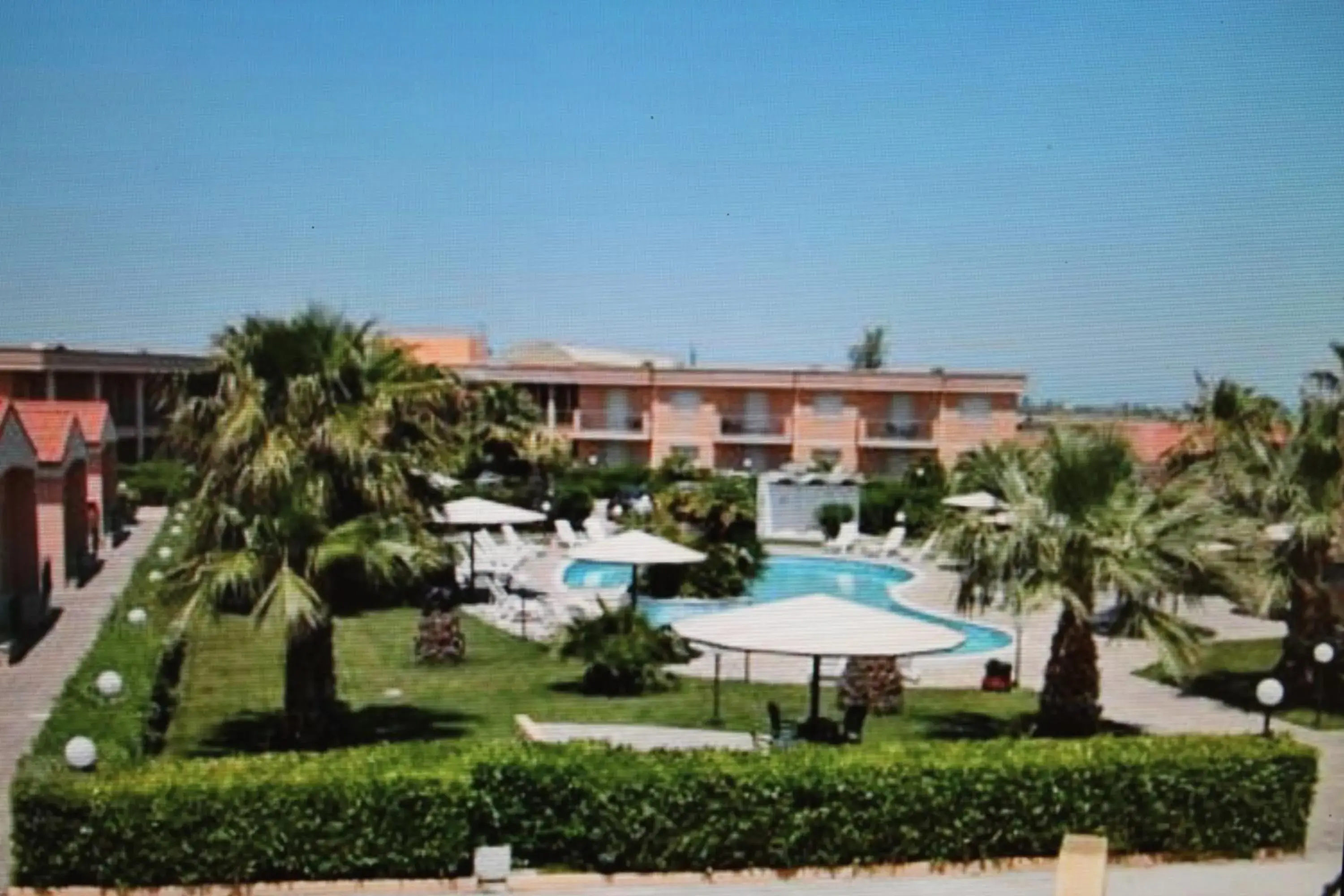 Facade/entrance in Hotel Minerva Facade/entrance in Hotel Minerva