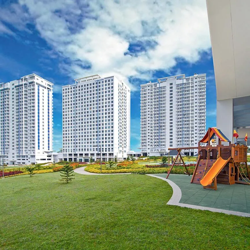Children play ground in SMDC Wind Residences Tagaytay by Cris