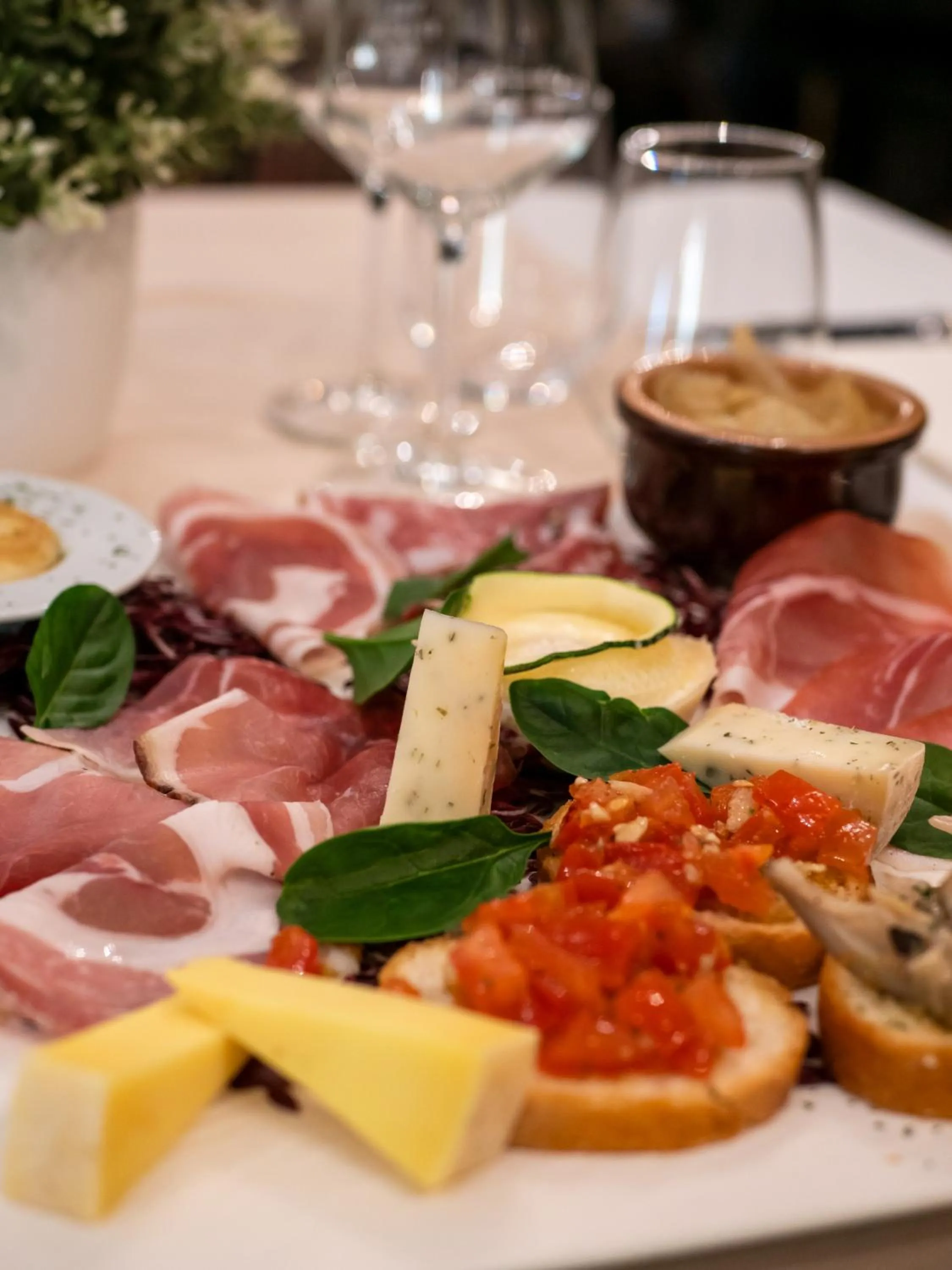 Restaurant/places to eat in Grand Hotel Duomo